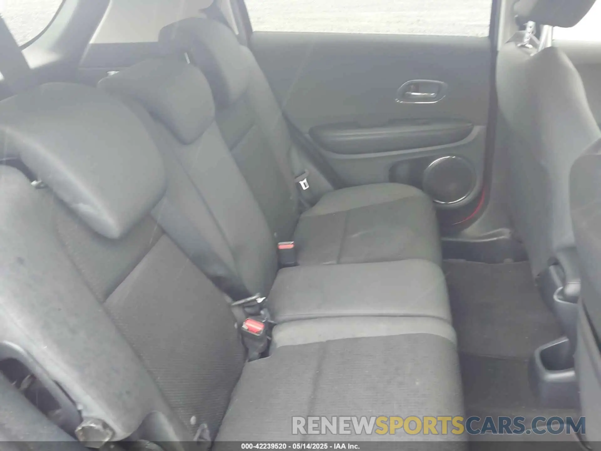8 Фотография поврежденного автомобиля 3CZRU6H53LM735338 HONDA HR-V 2020