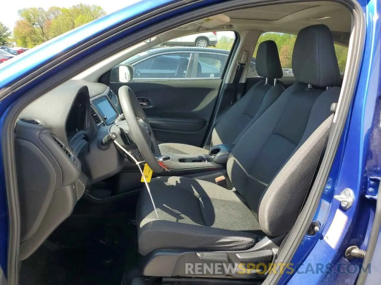7 Photograph of a damaged car 3CZRU6H54LM725241 HONDA HR-V 2020