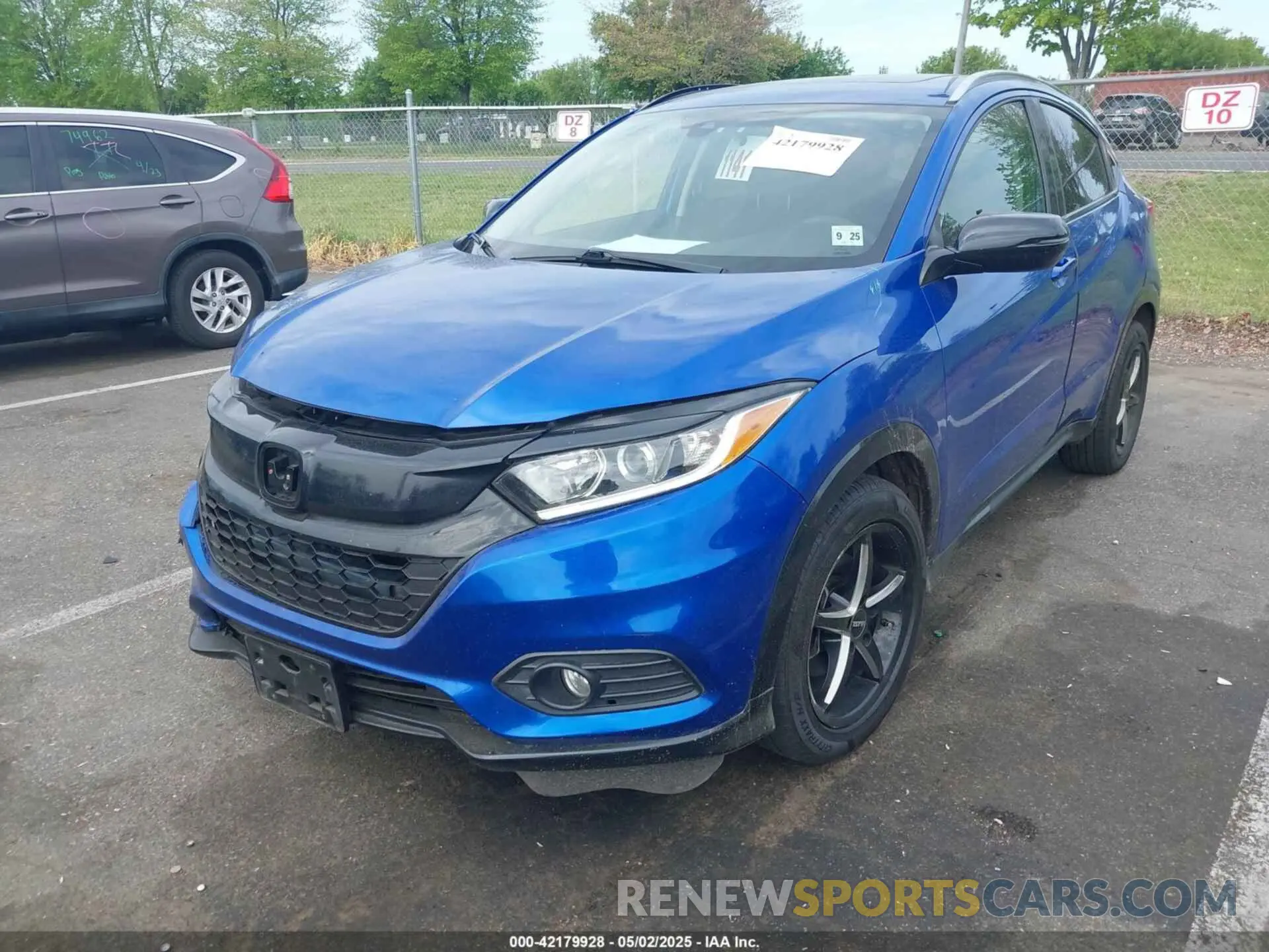 2 Photograph of a damaged car 3CZRU6H54LM733047 HONDA HR-V 2020