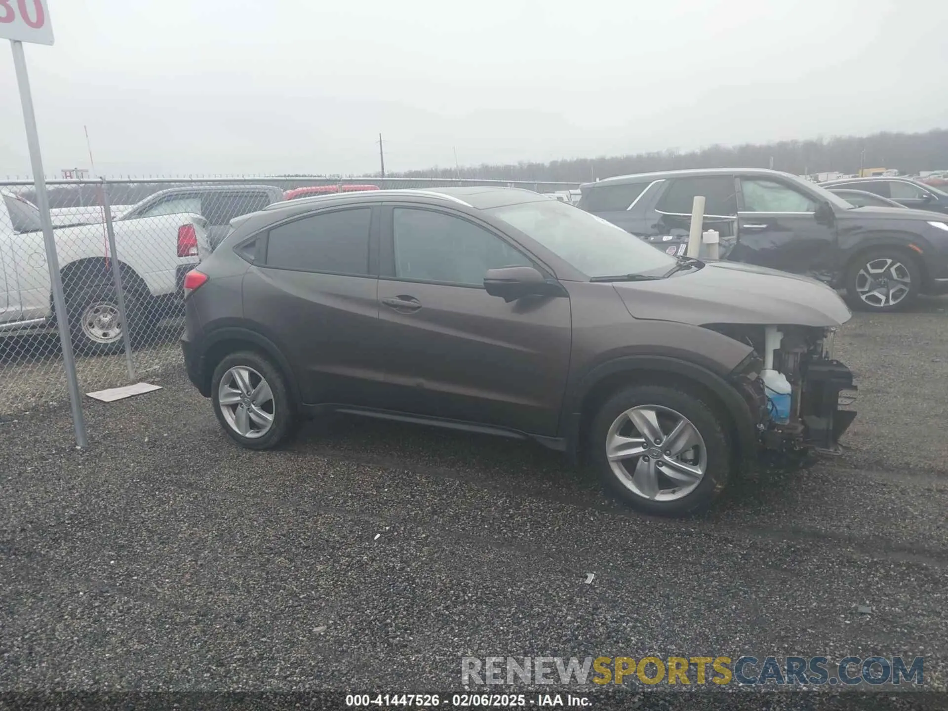 14 Photograph of a damaged car 3CZRU6H54LM735364 HONDA HR-V 2020