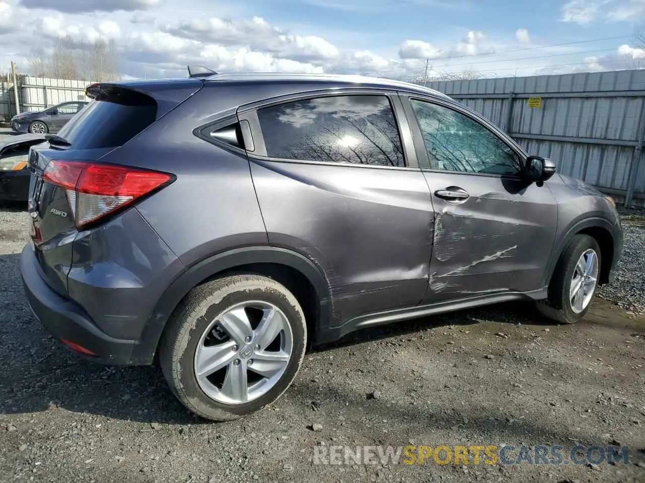 3 Photograph of a damaged car 3CZRU6H58LM707244 HONDA HR-V 2020