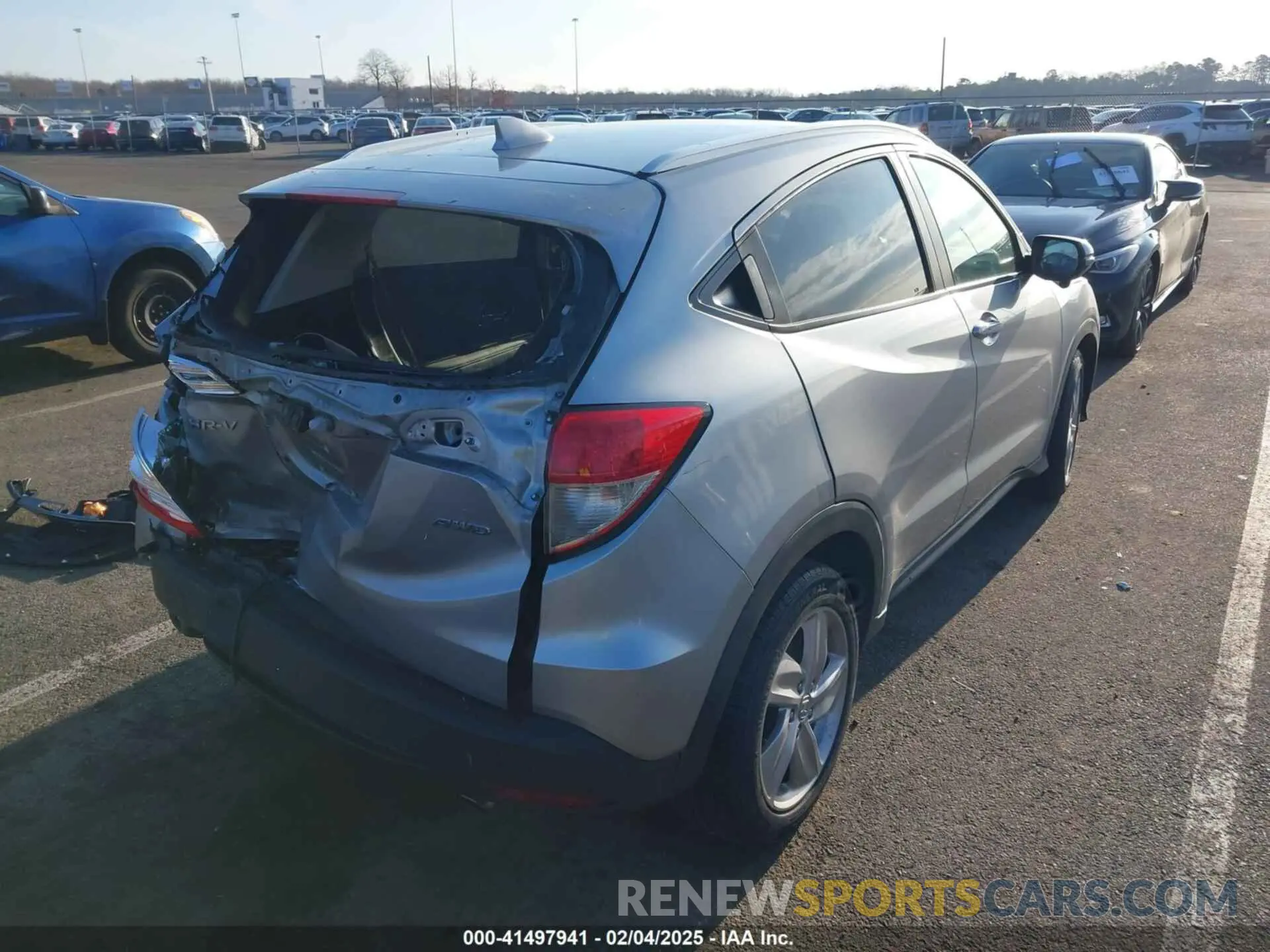 4 Фотография поврежденного автомобиля 3CZRU6H58LM726540 HONDA HR-V 2020
