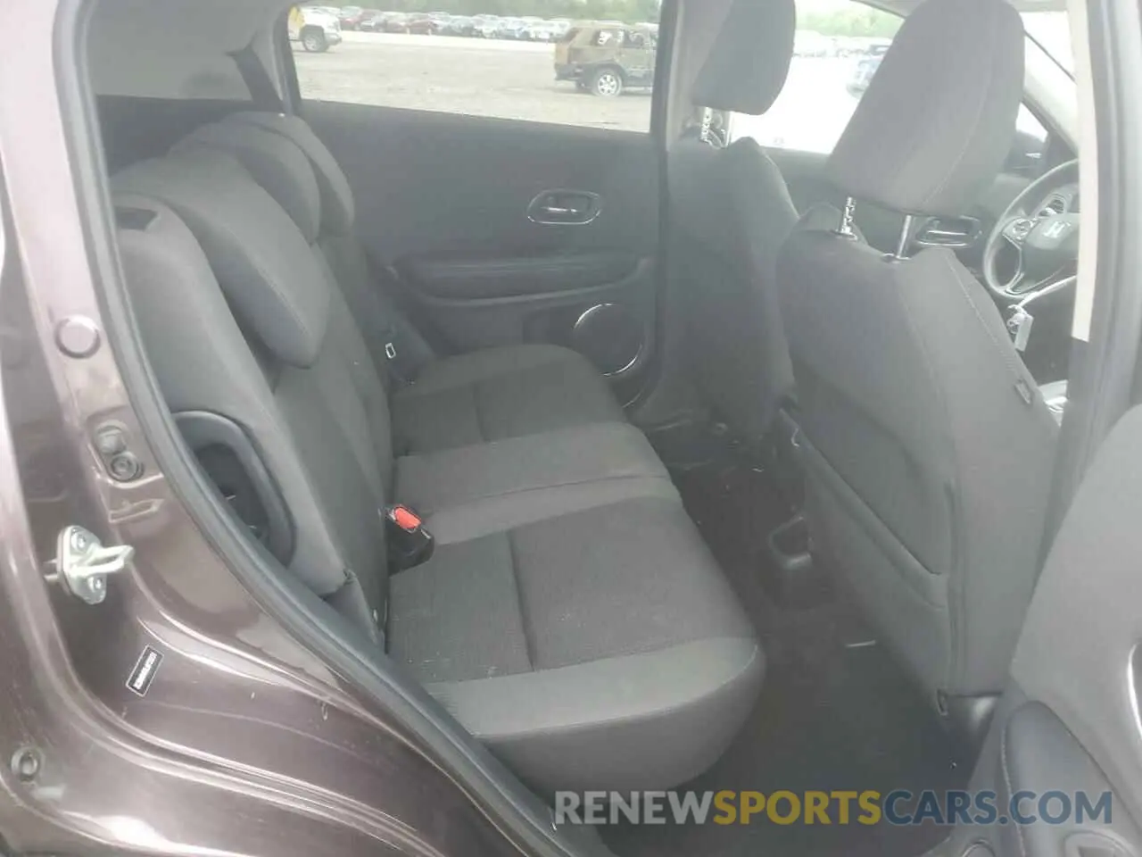 10 Photograph of a damaged car 3CZRU6H58LM733231 HONDA HR-V 2020