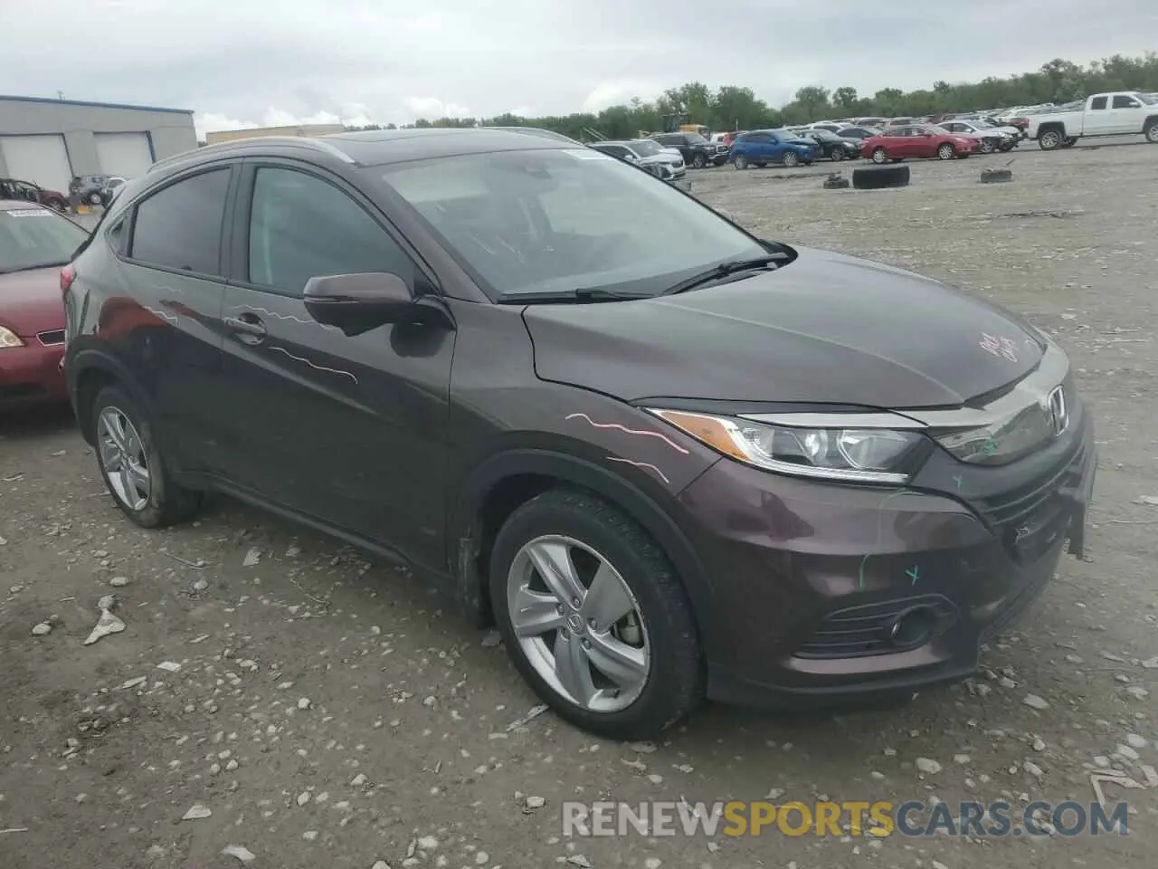 4 Photograph of a damaged car 3CZRU6H58LM733231 HONDA HR-V 2020