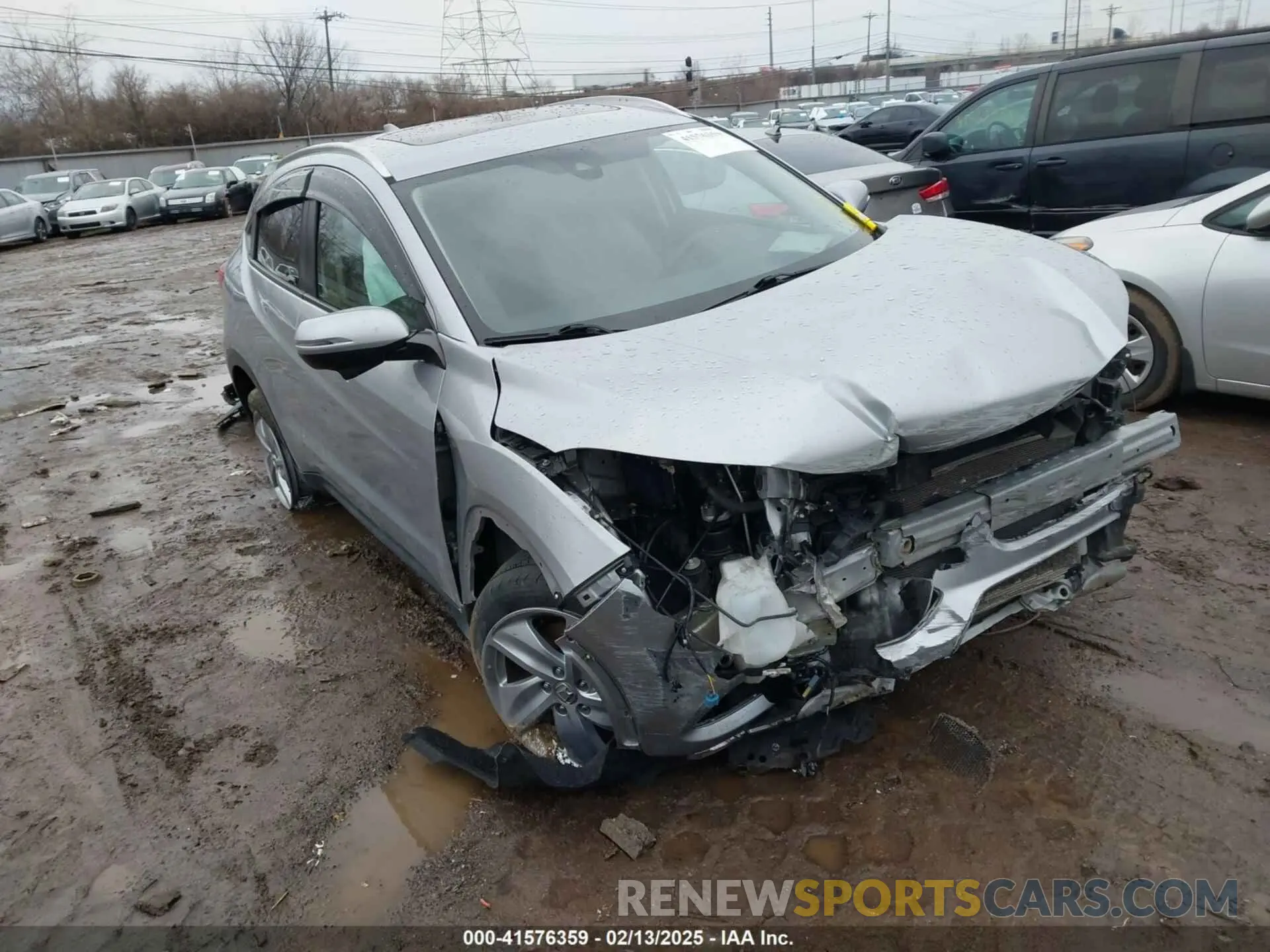 1 Photograph of a damaged car 3CZRU6H59LM702621 HONDA HR-V 2020