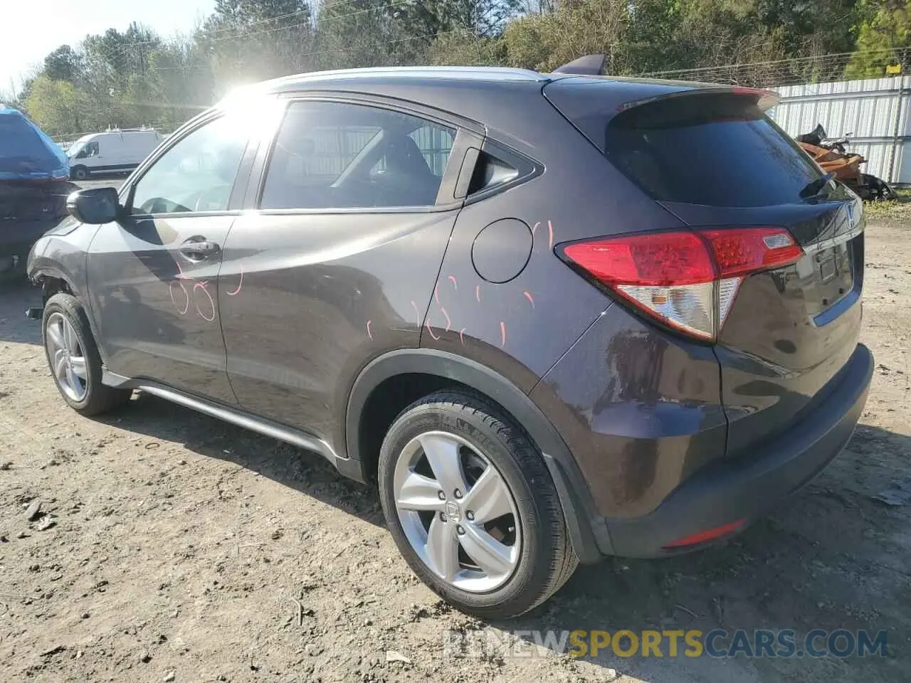 2 Фотография поврежденного автомобиля 3CZRU6H78LM731643 HONDA HR-V 2020