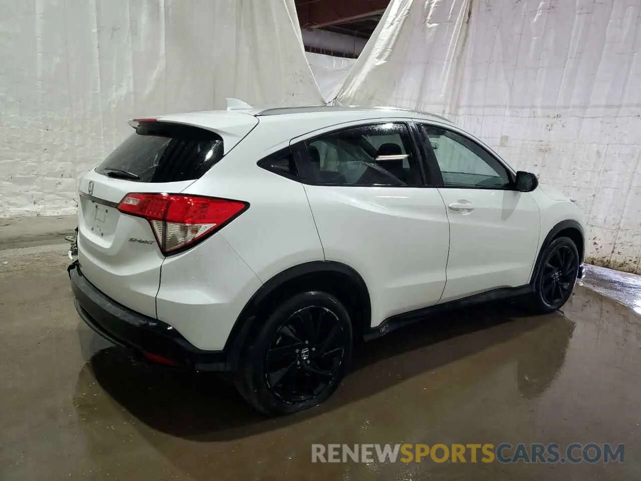 3 Photograph of a damaged car 3CZRU5H12MM706275 HONDA HR-V 2021