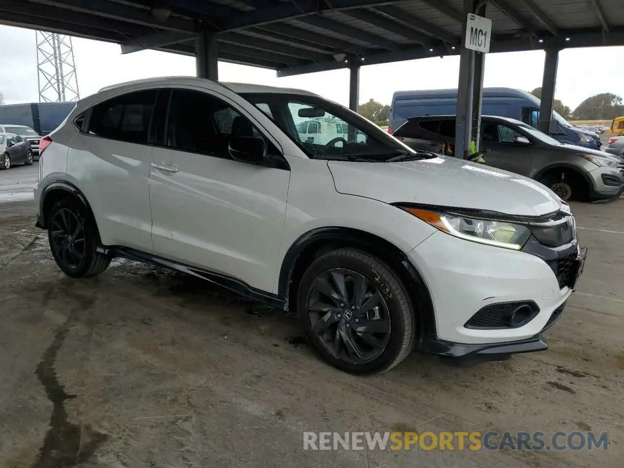 4 Photograph of a damaged car 3CZRU5H12MM732732 HONDA HR-V 2021