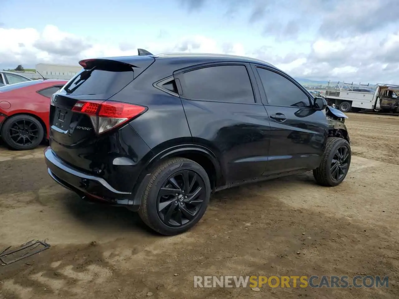 3 Photograph of a damaged car 3CZRU5H12MM734657 HONDA HR-V 2021