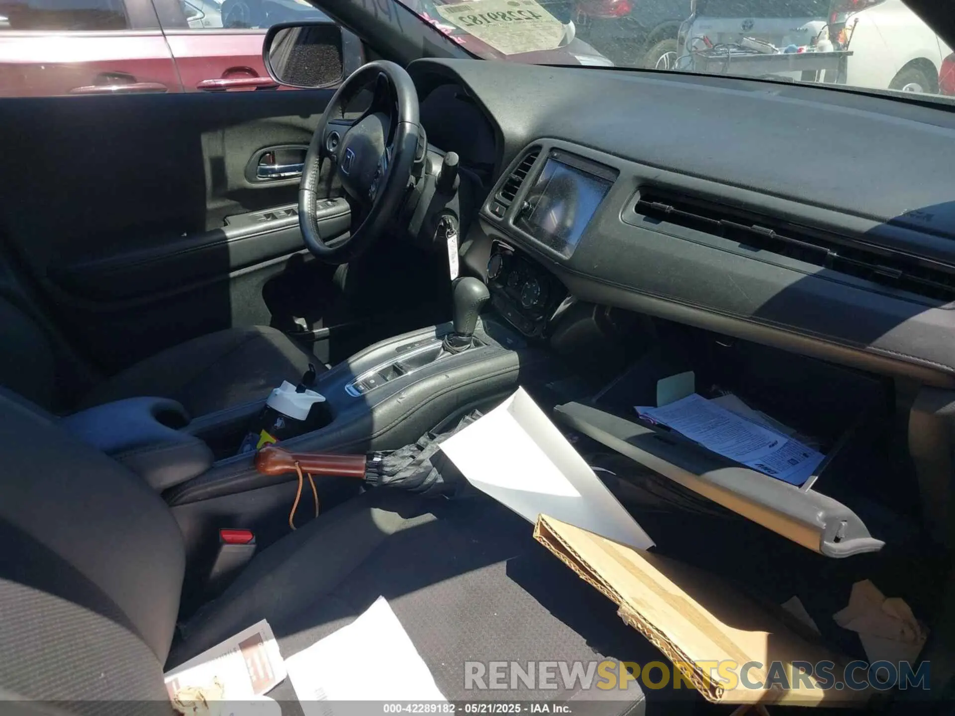 5 Photograph of a damaged car 3CZRU5H15MM725712 HONDA HR-V 2021