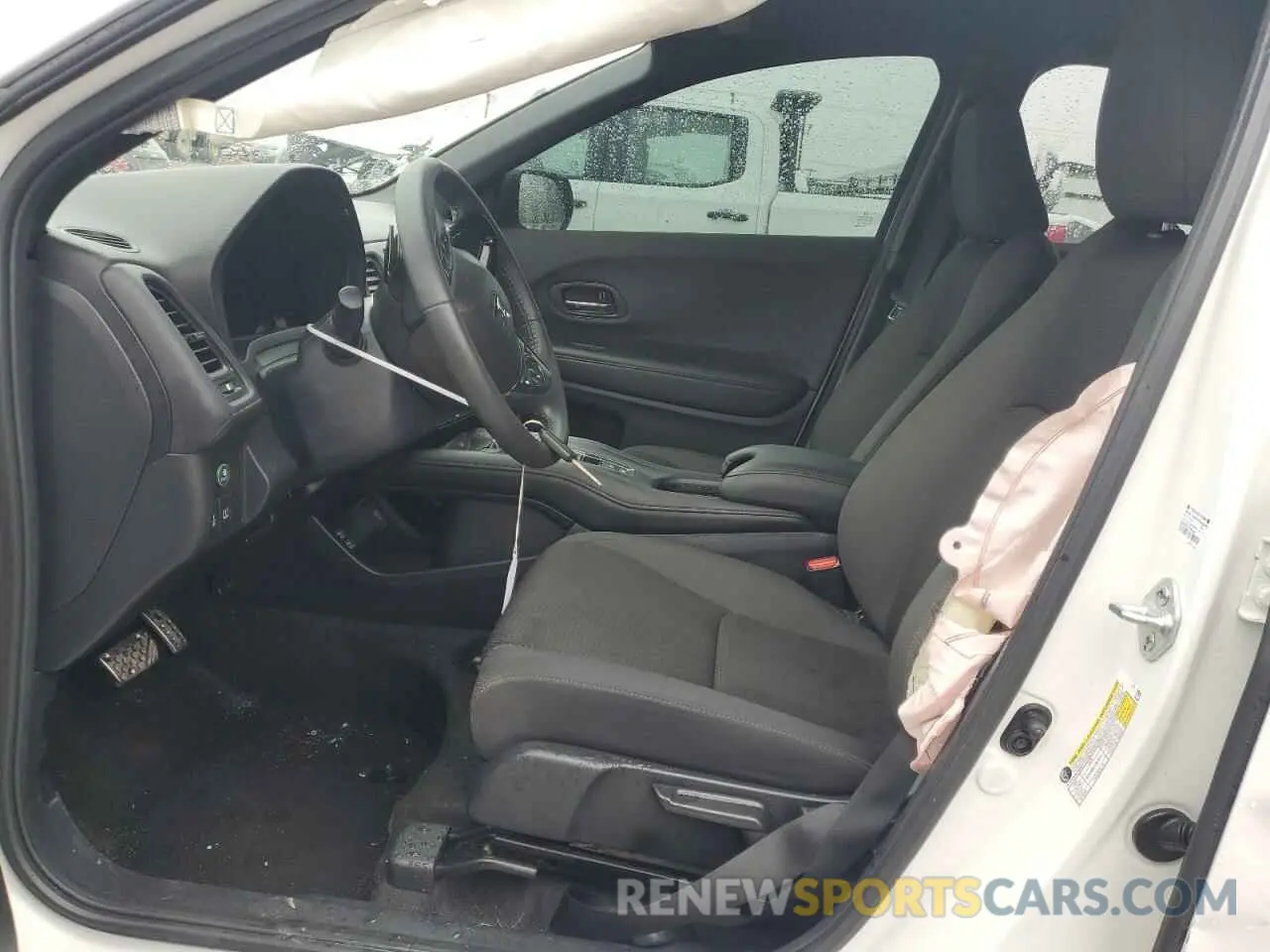 7 Photograph of a damaged car 3CZRU5H15MM733664 HONDA HR-V 2021