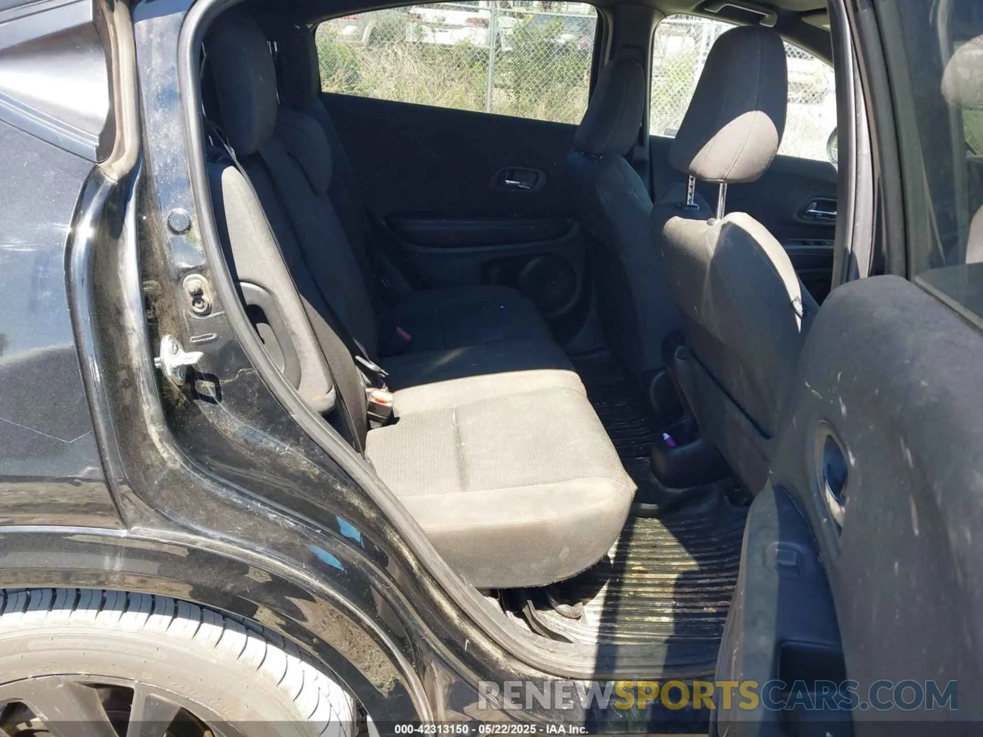 8 Фотография поврежденного автомобиля 3CZRU5H16MM720406 HONDA HR-V 2021