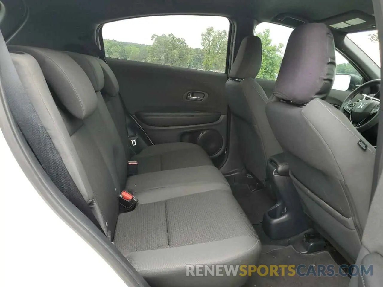 11 Photograph of a damaged car 3CZRU5H19MM733683 HONDA HR-V 2021