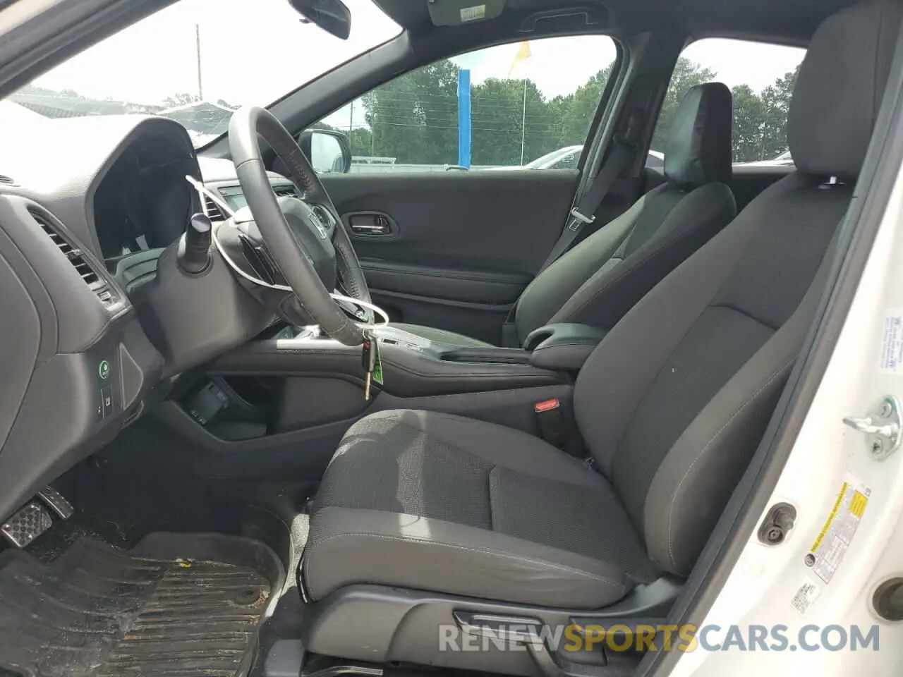 7 Photograph of a damaged car 3CZRU5H19MM733683 HONDA HR-V 2021