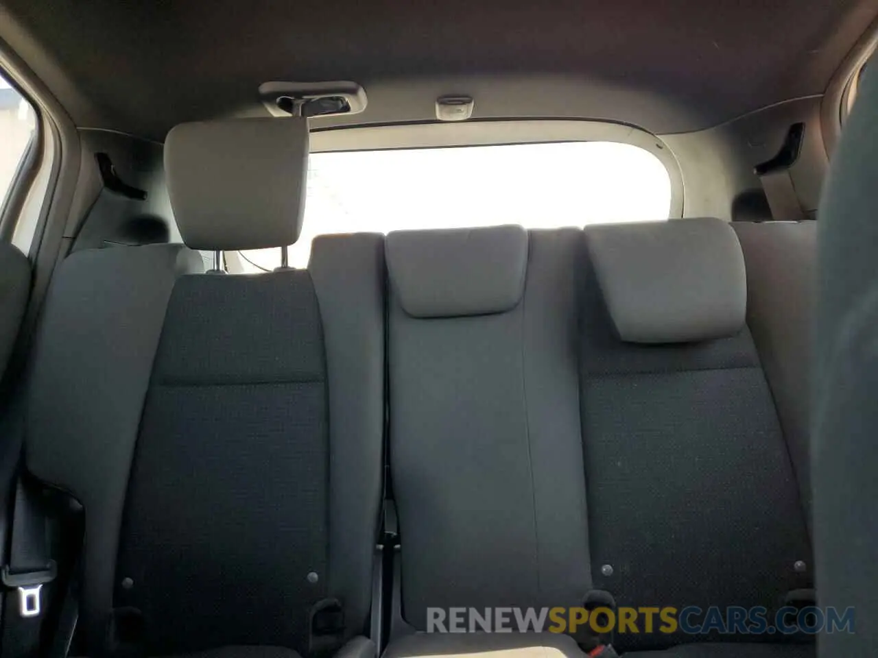 10 Photograph of a damaged car 3CZRU5H1XMM701664 HONDA HR-V 2021
