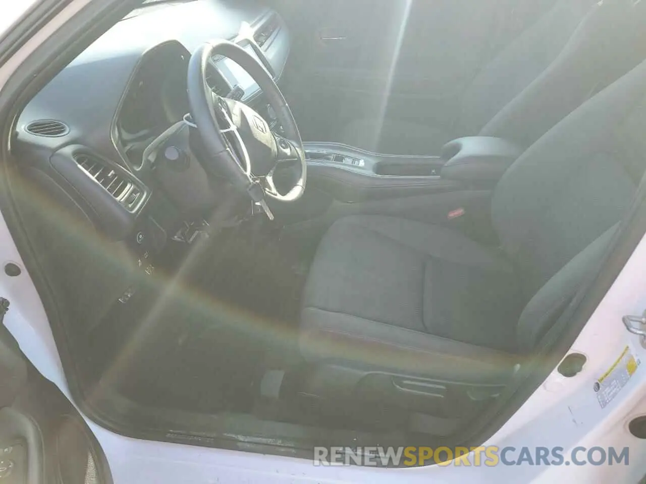7 Photograph of a damaged car 3CZRU5H1XMM701664 HONDA HR-V 2021
