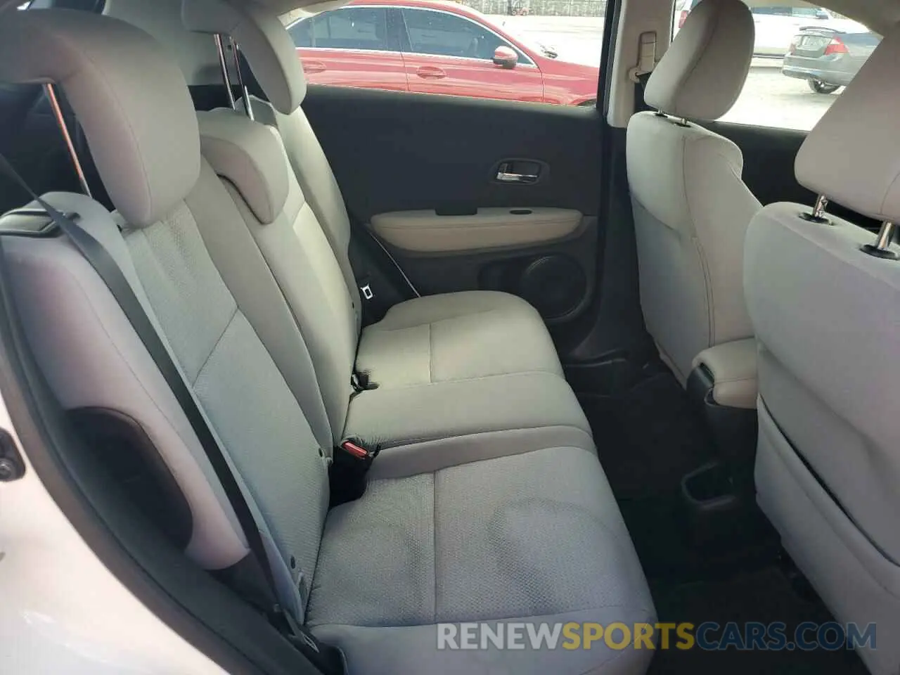 11 Photograph of a damaged car 3CZRU5H30MM726199 HONDA HR-V 2021