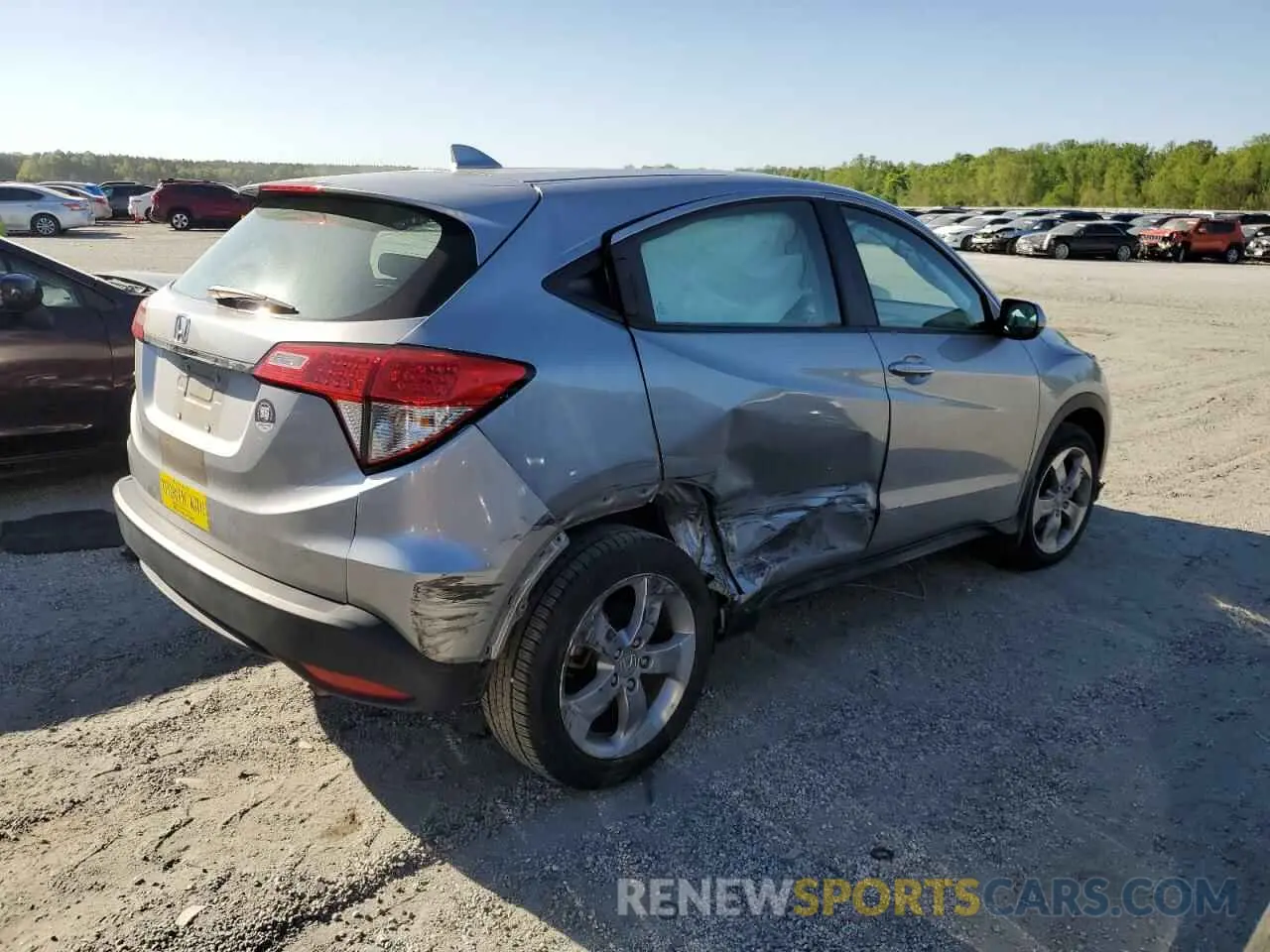 3 Photograph of a damaged car 3CZRU5H34MM731342 HONDA HR-V 2021