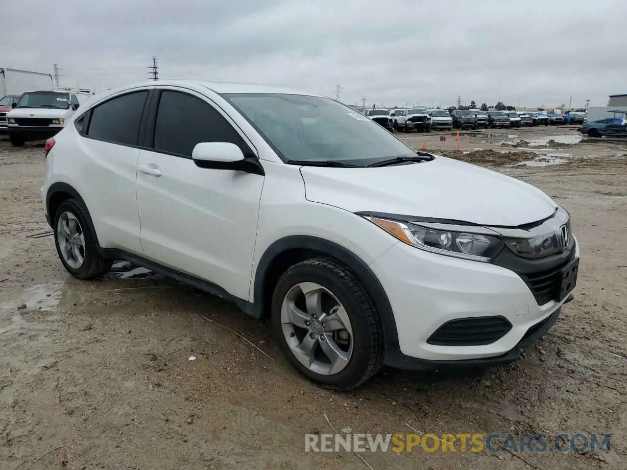 4 Photograph of a damaged car 3CZRU5H35MM713027 HONDA HR-V 2021