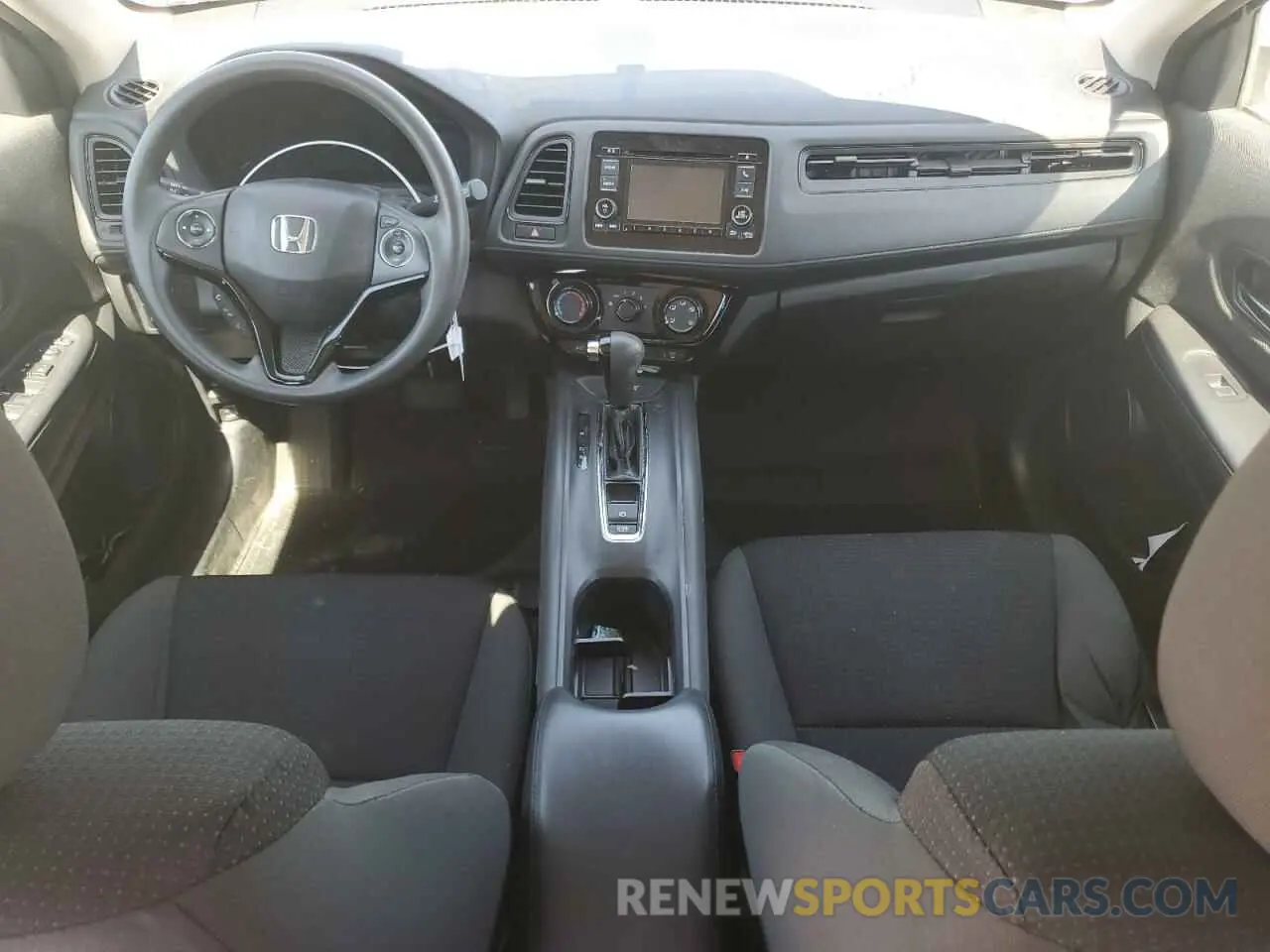8 Photograph of a damaged car 3CZRU5H36MM709875 HONDA HR-V 2021