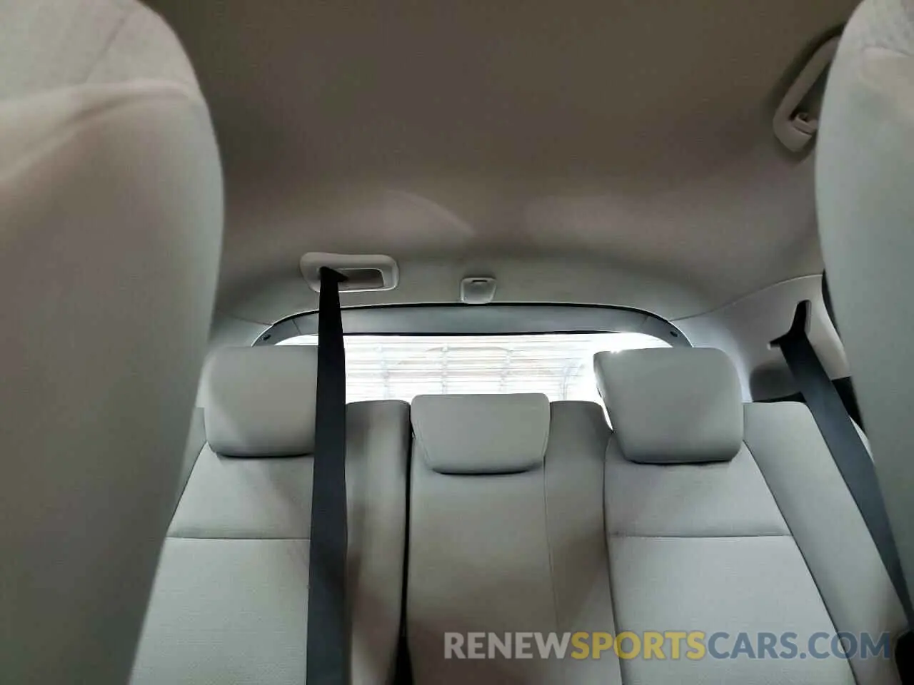 10 Photograph of a damaged car 3CZRU5H37MM717984 HONDA HR-V 2021