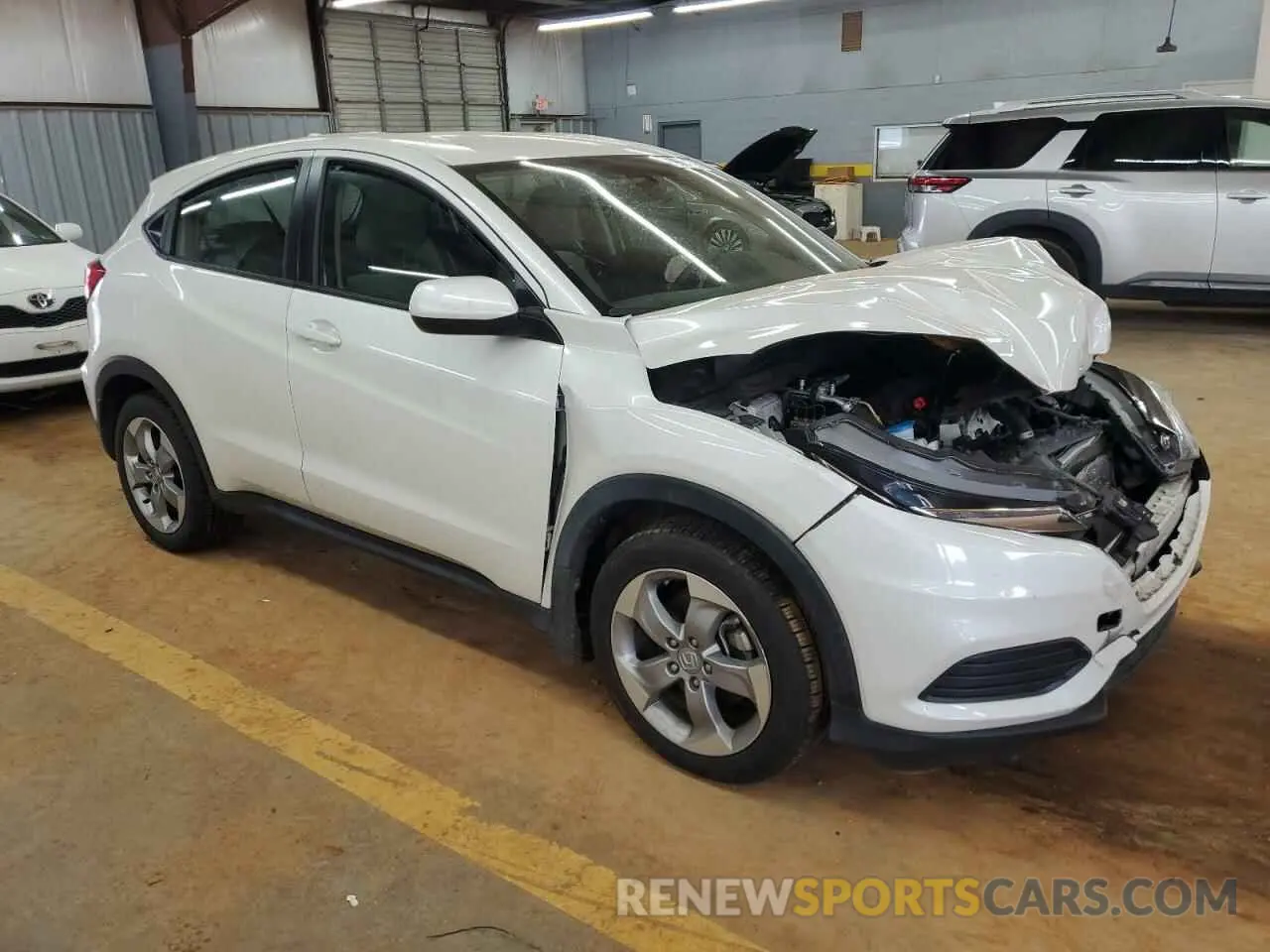4 Photograph of a damaged car 3CZRU5H37MM717984 HONDA HR-V 2021