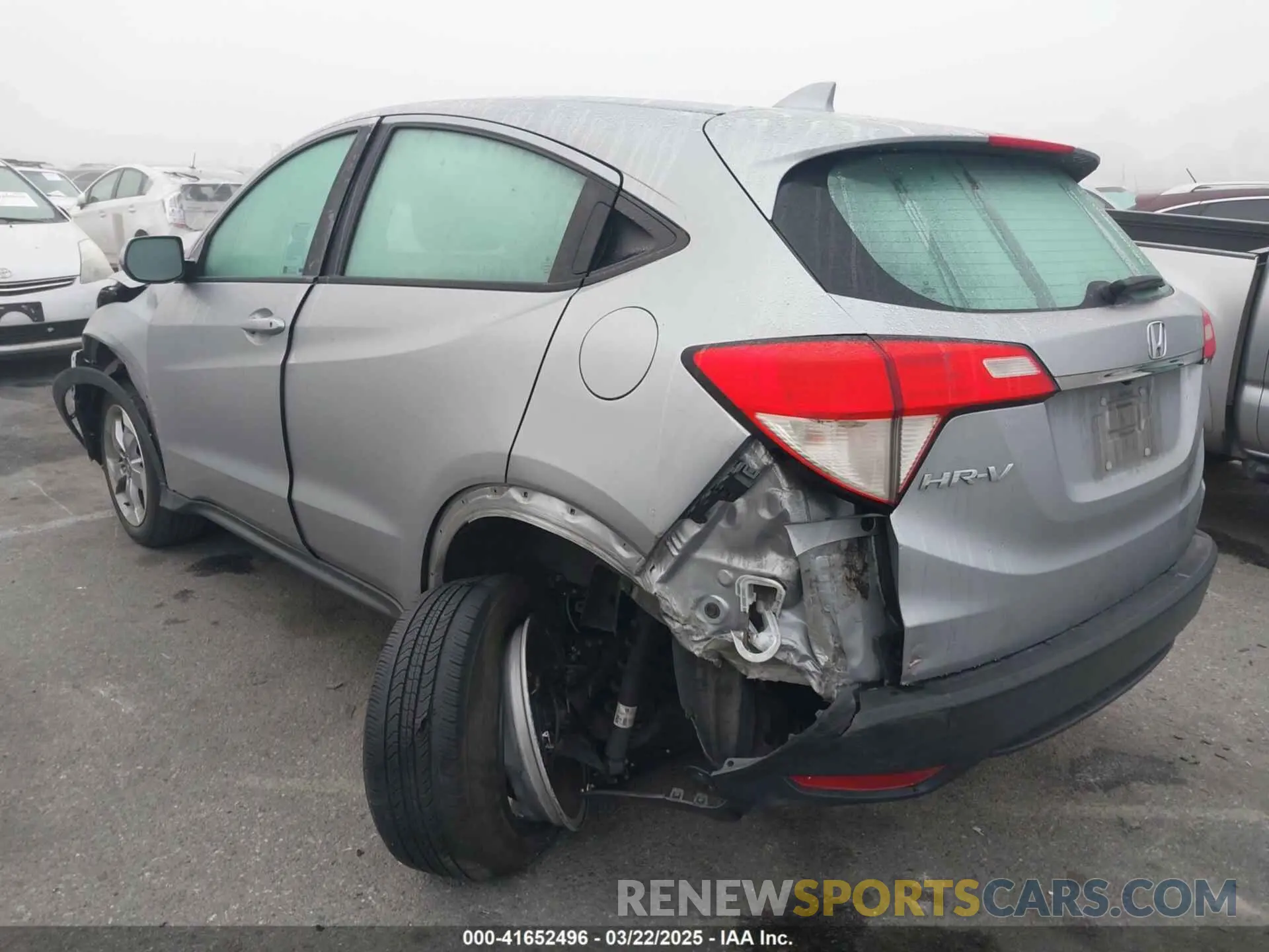 3 Photograph of a damaged car 3CZRU5H37MM730671 HONDA HR-V 2021