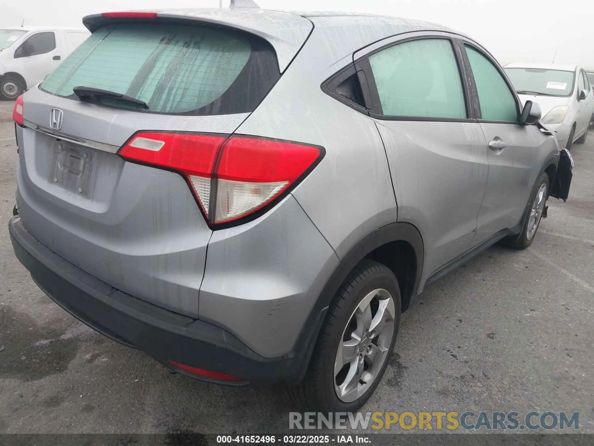 4 Photograph of a damaged car 3CZRU5H37MM730671 HONDA HR-V 2021