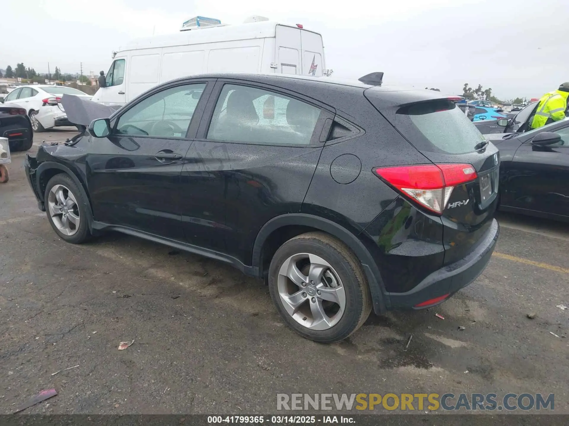3 Photograph of a damaged car 3CZRU5H38MM728685 HONDA HR-V 2021