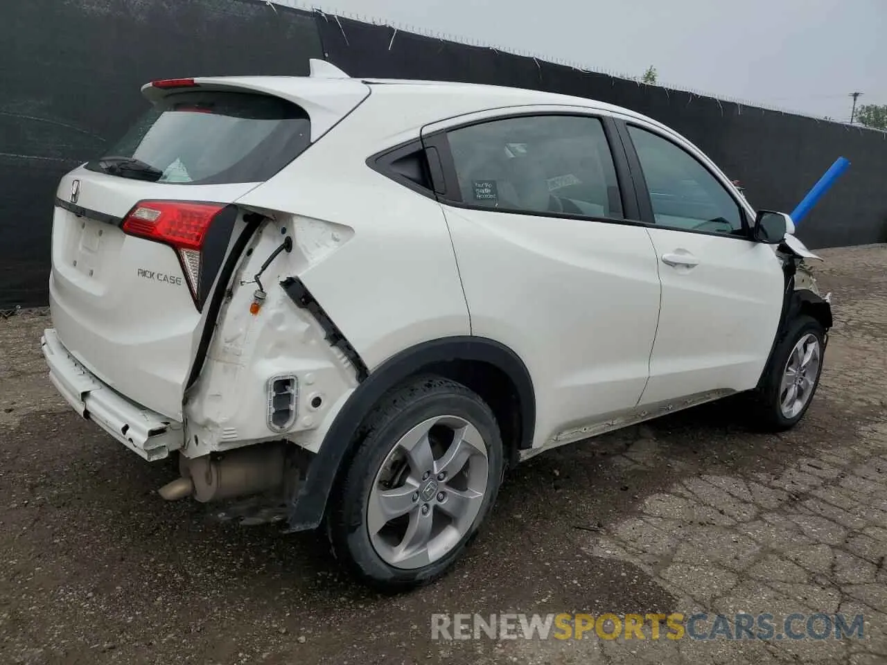 3 Photograph of a damaged car 3CZRU5H39MM727447 HONDA HR-V 2021