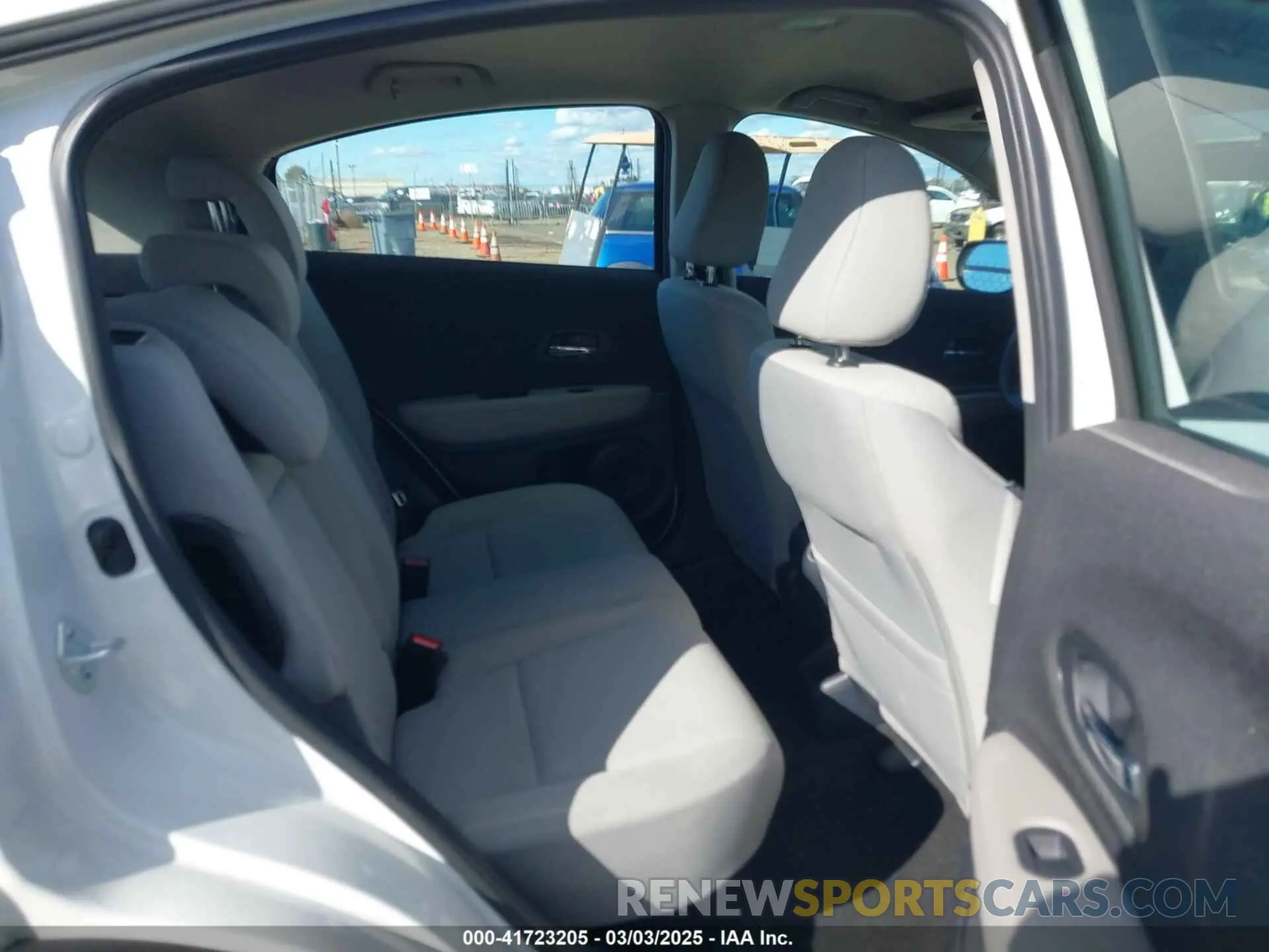 8 Фотография поврежденного автомобиля 3CZRU5H39MM728355 HONDA HR-V 2021