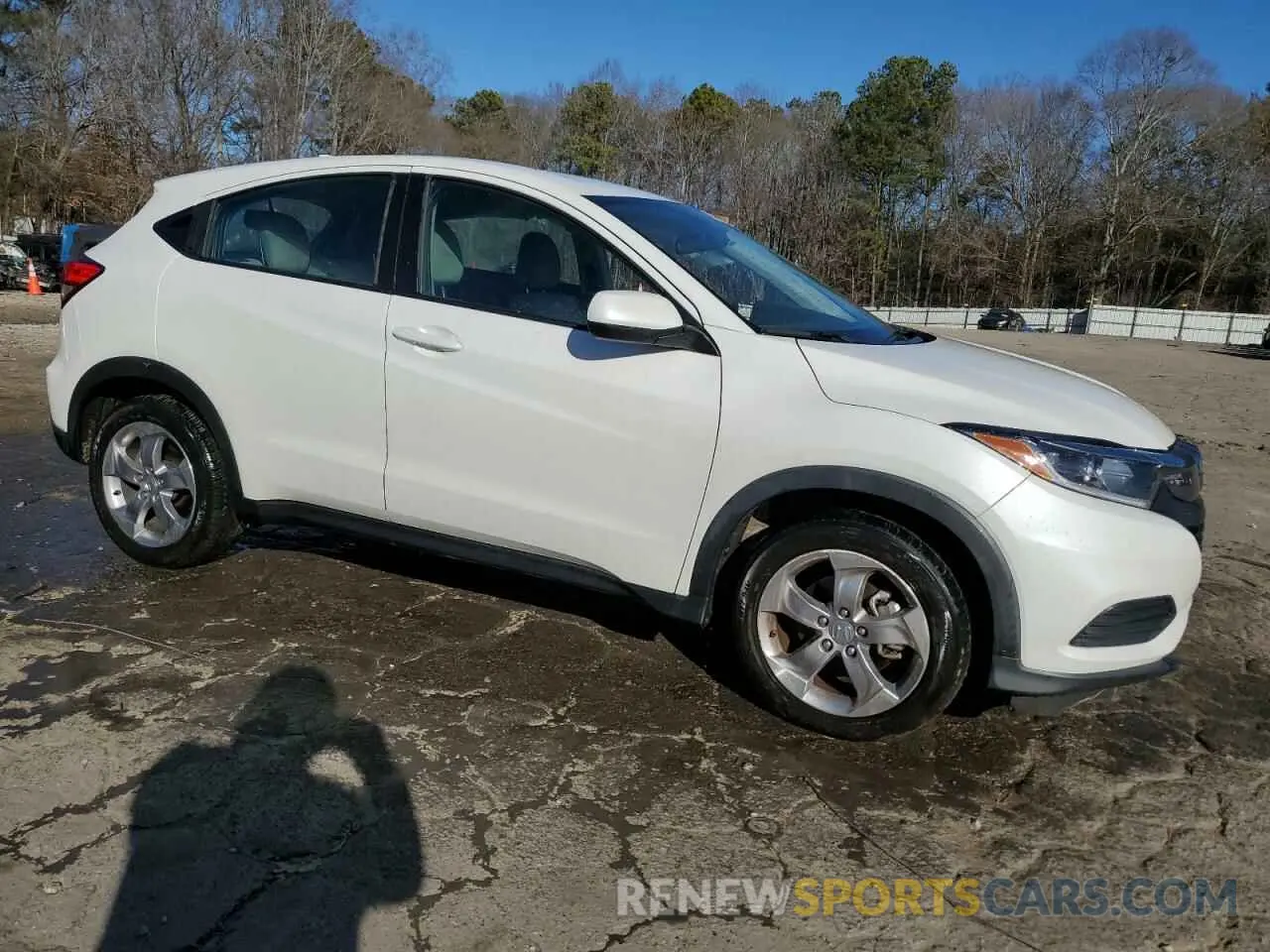 4 Photograph of a damaged car 3CZRU5H39MM734947 HONDA HR-V 2021