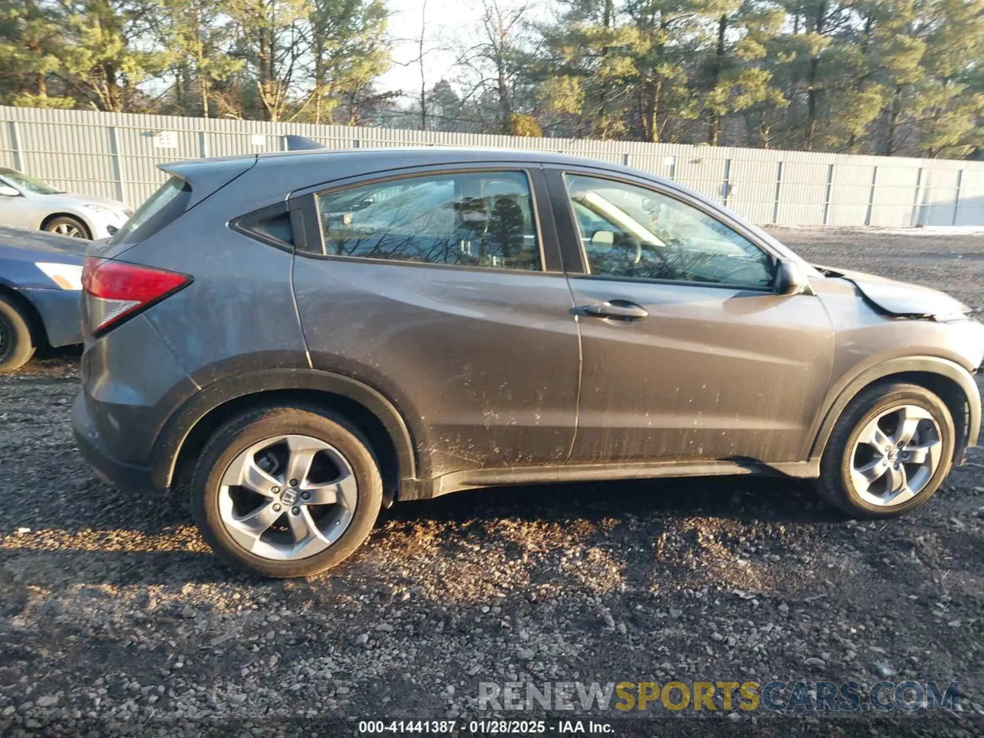 13 Фотография поврежденного автомобиля 3CZRU5H3XMM734410 HONDA HR-V 2021