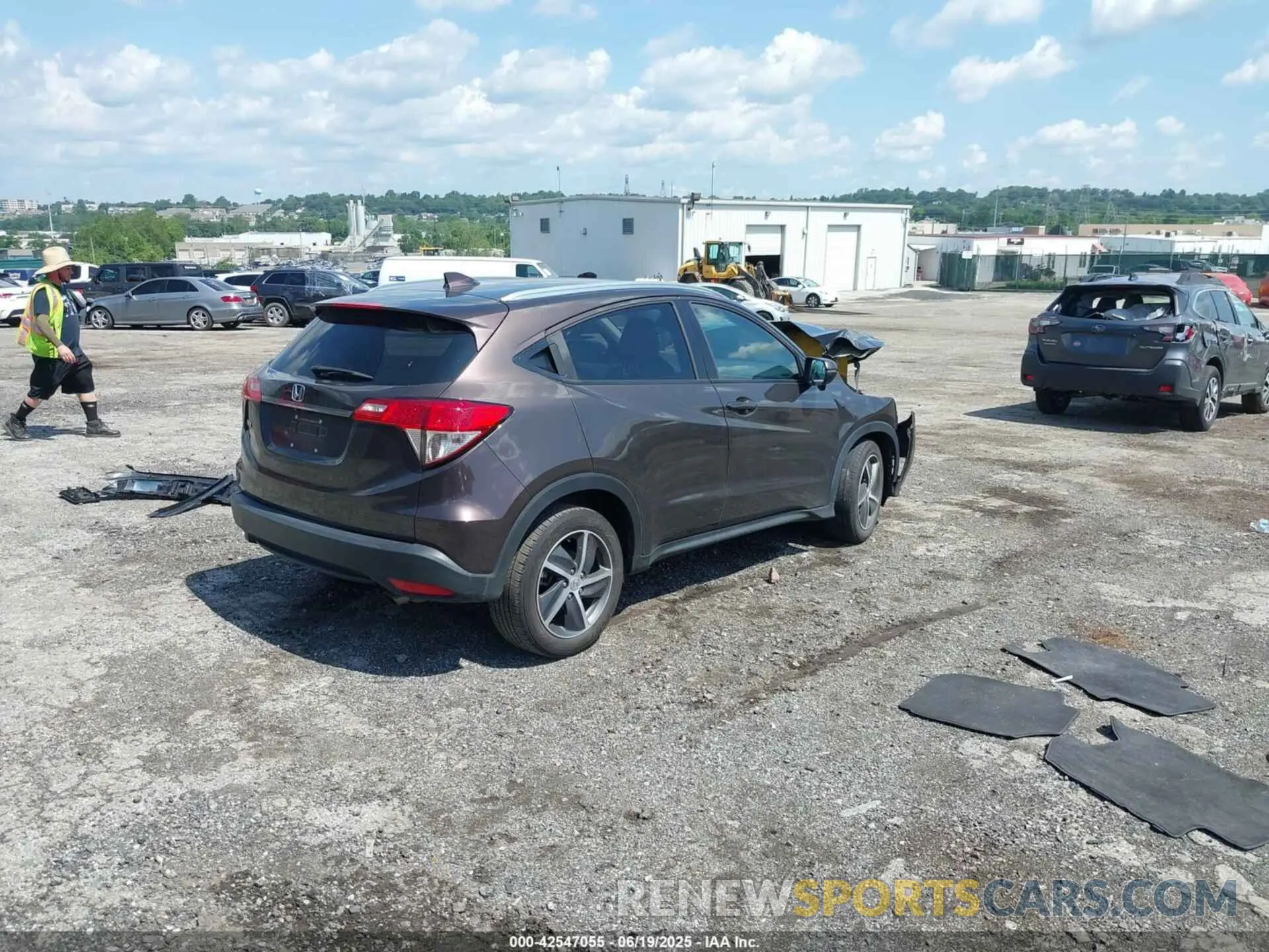 4 Photograph of a damaged car 3CZRU5H51MM711843 HONDA HR-V 2021