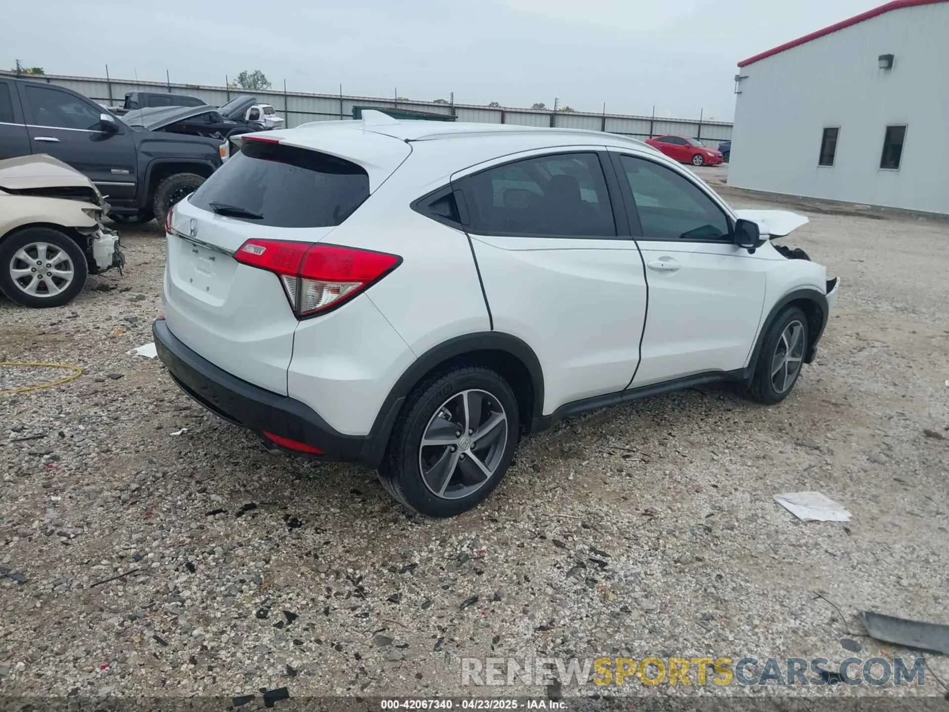 4 Photograph of a damaged car 3CZRU5H53MM711441 HONDA HR-V 2021