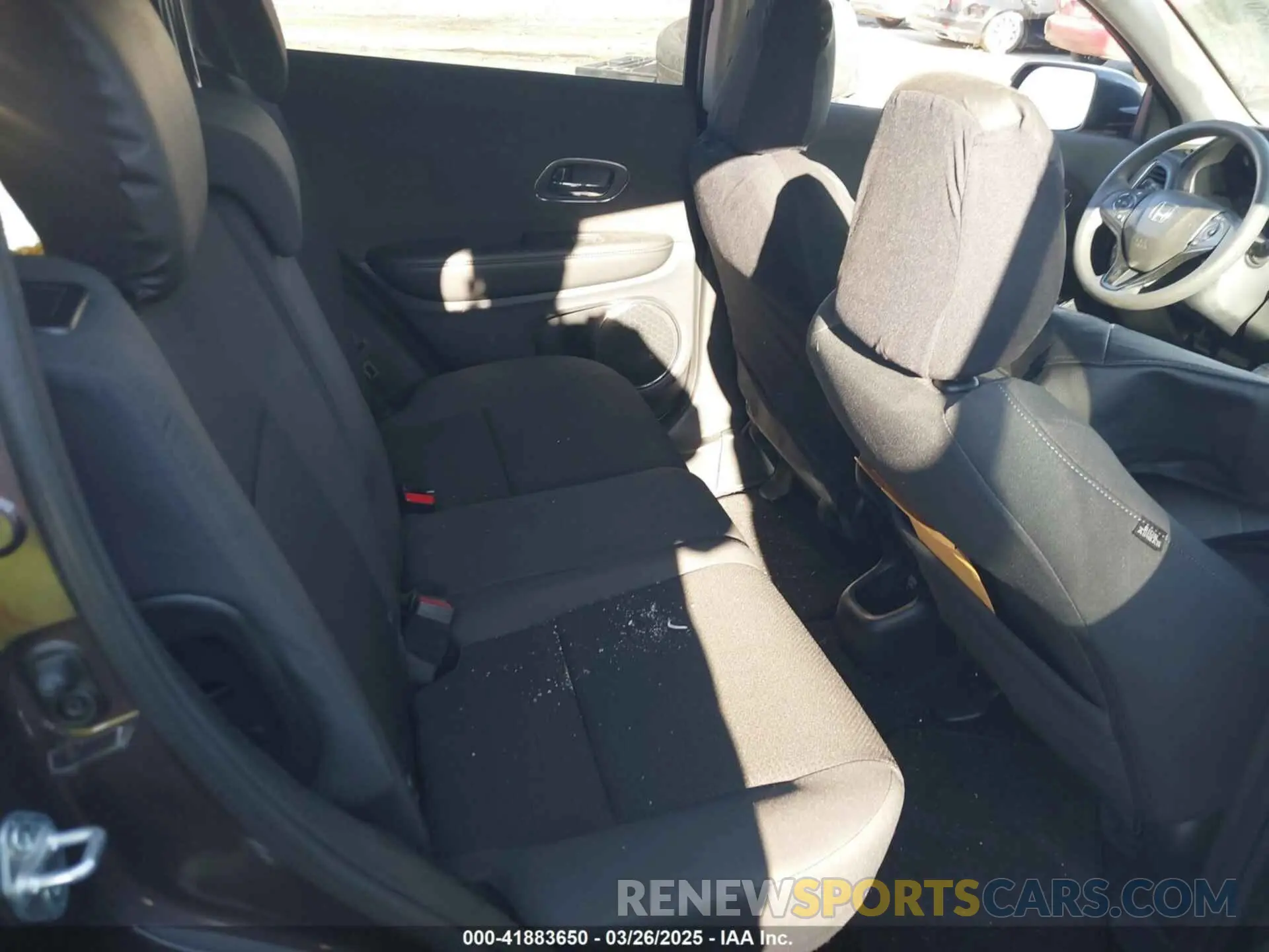 8 Photograph of a damaged car 3CZRU5H53MM721676 HONDA HR-V 2021