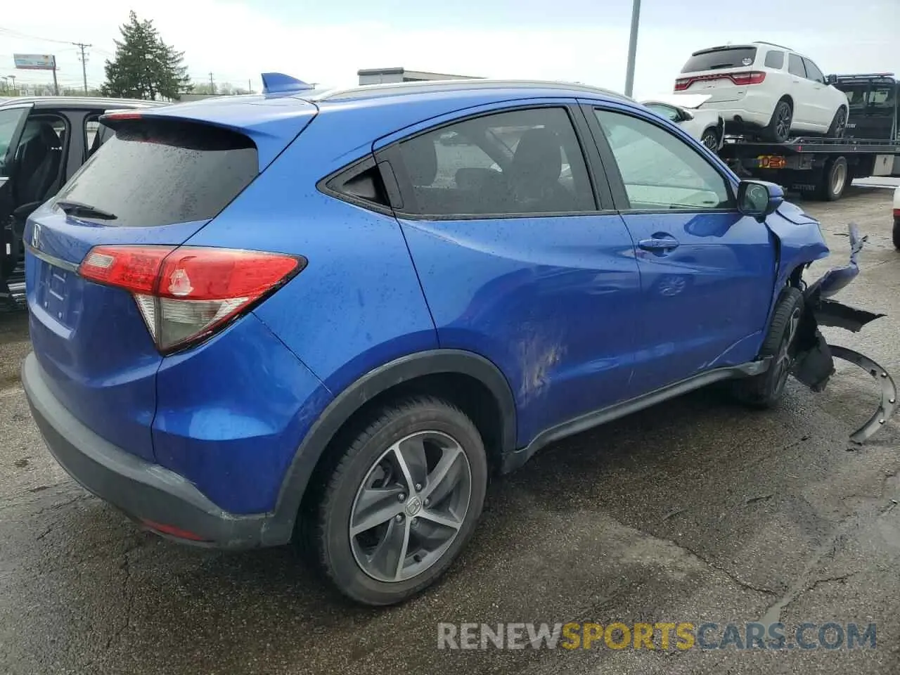 3 Photograph of a damaged car 3CZRU5H55MM714583 HONDA HR-V 2021