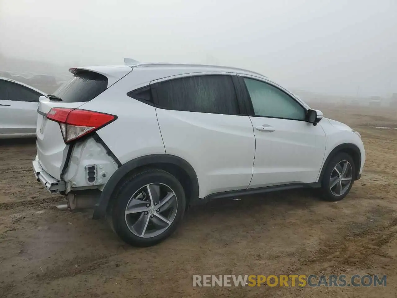 3 Photograph of a damaged car 3CZRU5H56MM732266 HONDA HR-V 2021