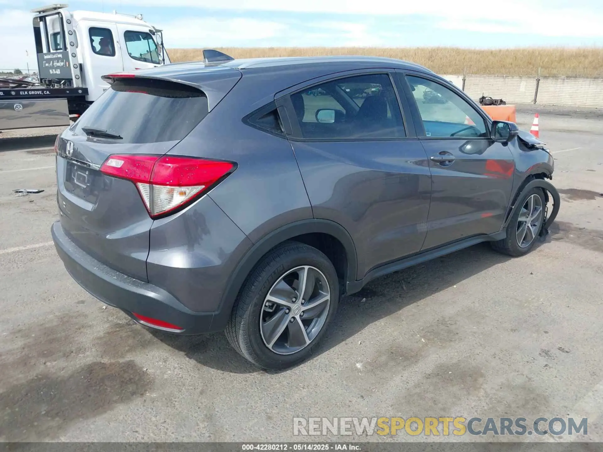 4 Фотография поврежденного автомобиля 3CZRU5H59MM710083 HONDA HR-V 2021