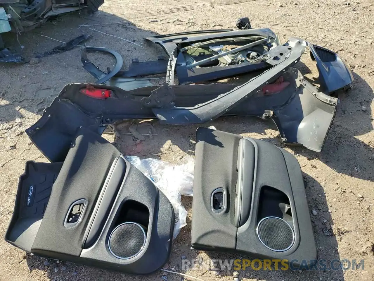 13 Photograph of a damaged car 3CZRU5H5XMM703031 HONDA HR-V 2021