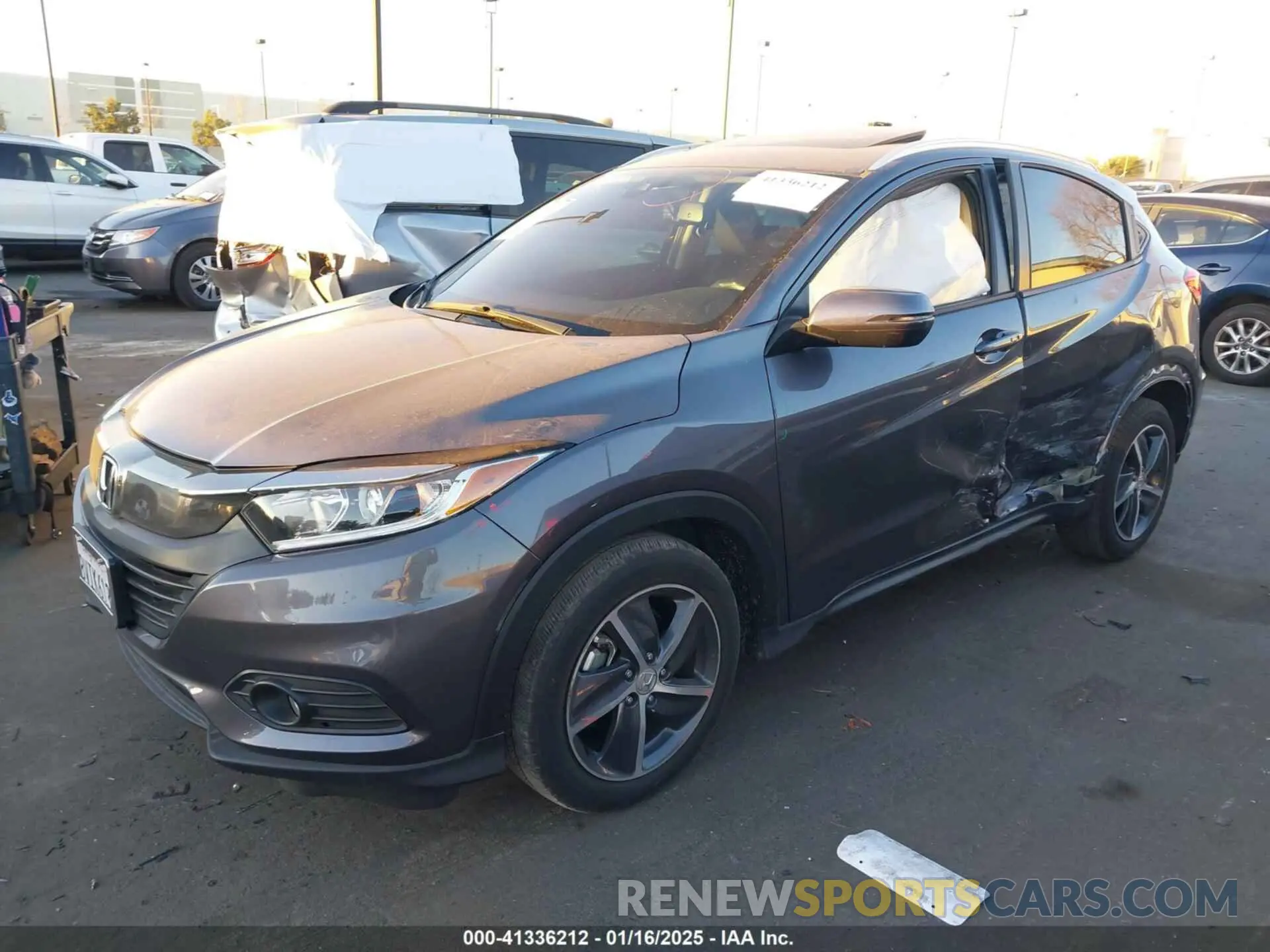 2 Фотография поврежденного автомобиля 3CZRU5H75MM704623 HONDA HR-V 2021