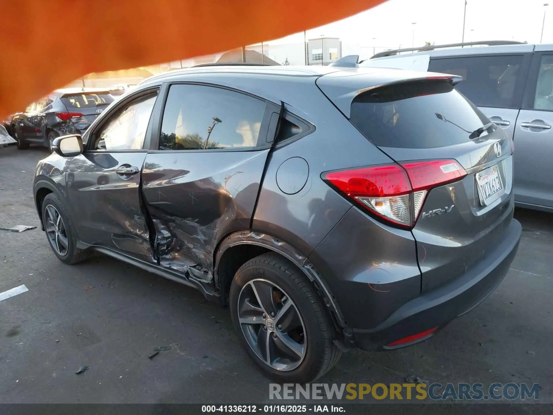 3 Фотография поврежденного автомобиля 3CZRU5H75MM704623 HONDA HR-V 2021