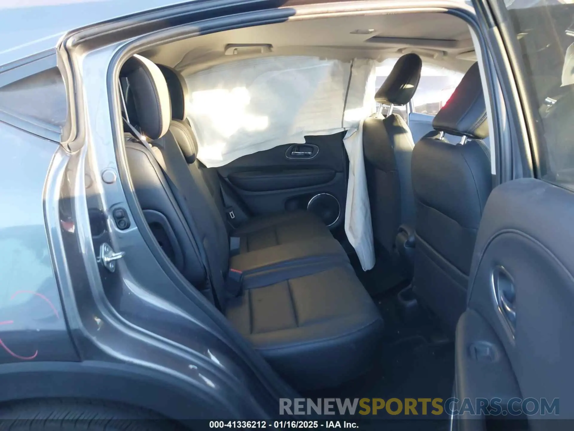 8 Фотография поврежденного автомобиля 3CZRU5H75MM704623 HONDA HR-V 2021