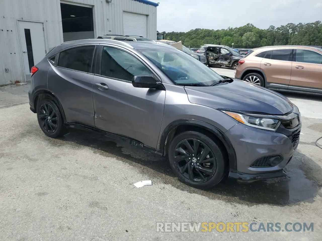 4 Photograph of a damaged car 3CZRU6H10MM733500 HONDA HR-V 2021