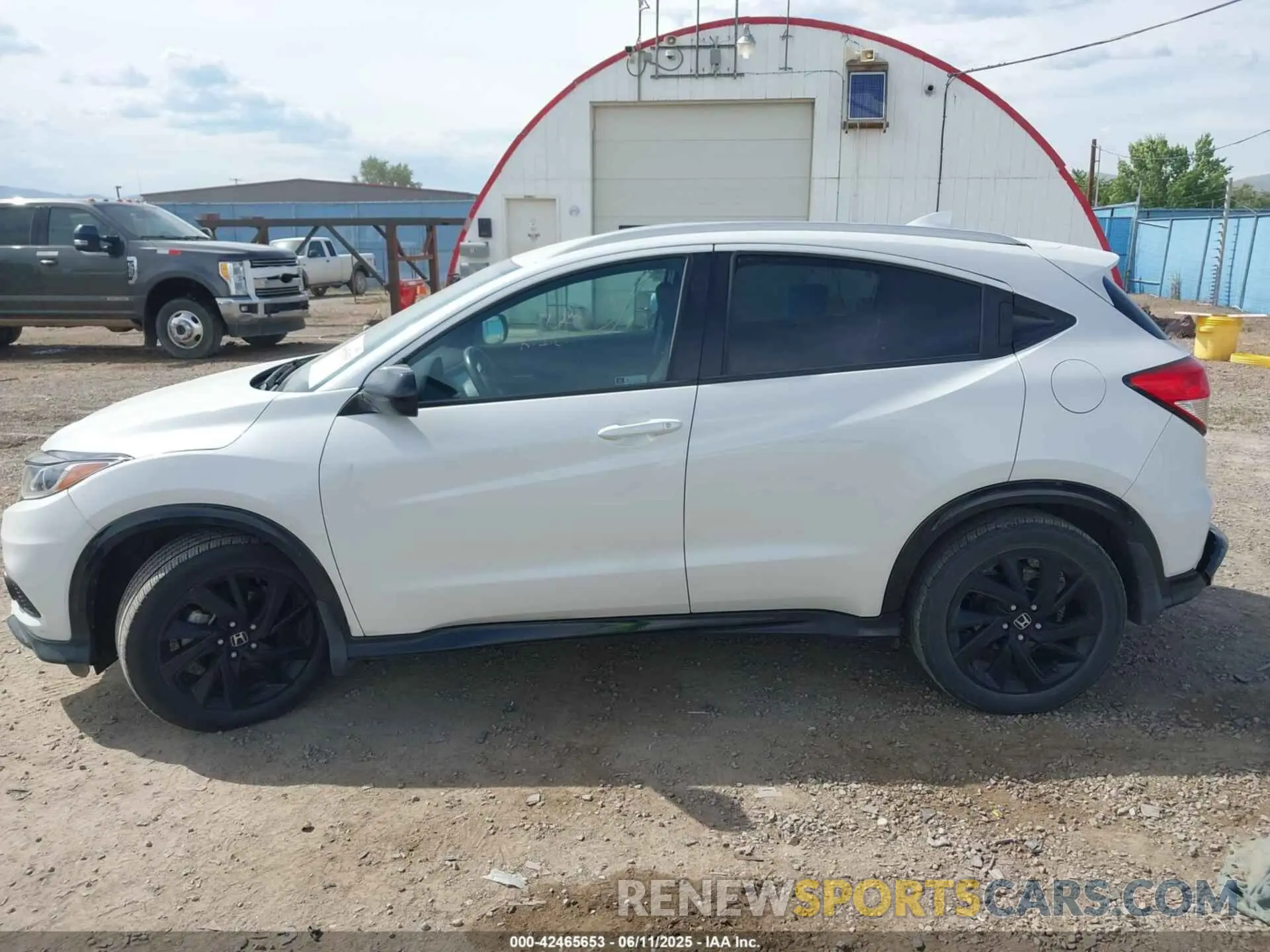 15 Photograph of a damaged car 3CZRU6H11MM727513 HONDA HR-V 2021