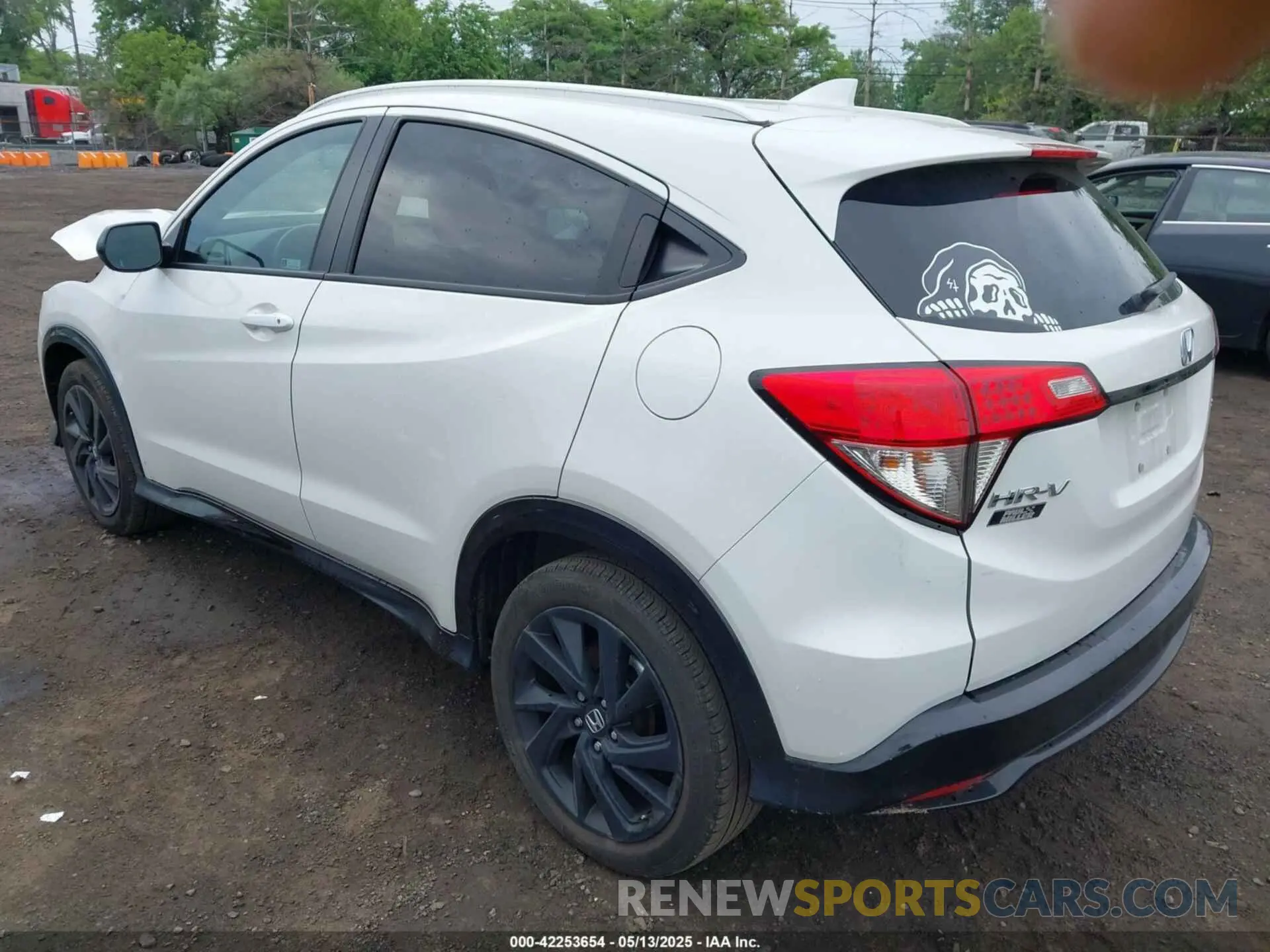 3 Фотография поврежденного автомобиля 3CZRU6H12MM721137 HONDA HR-V 2021