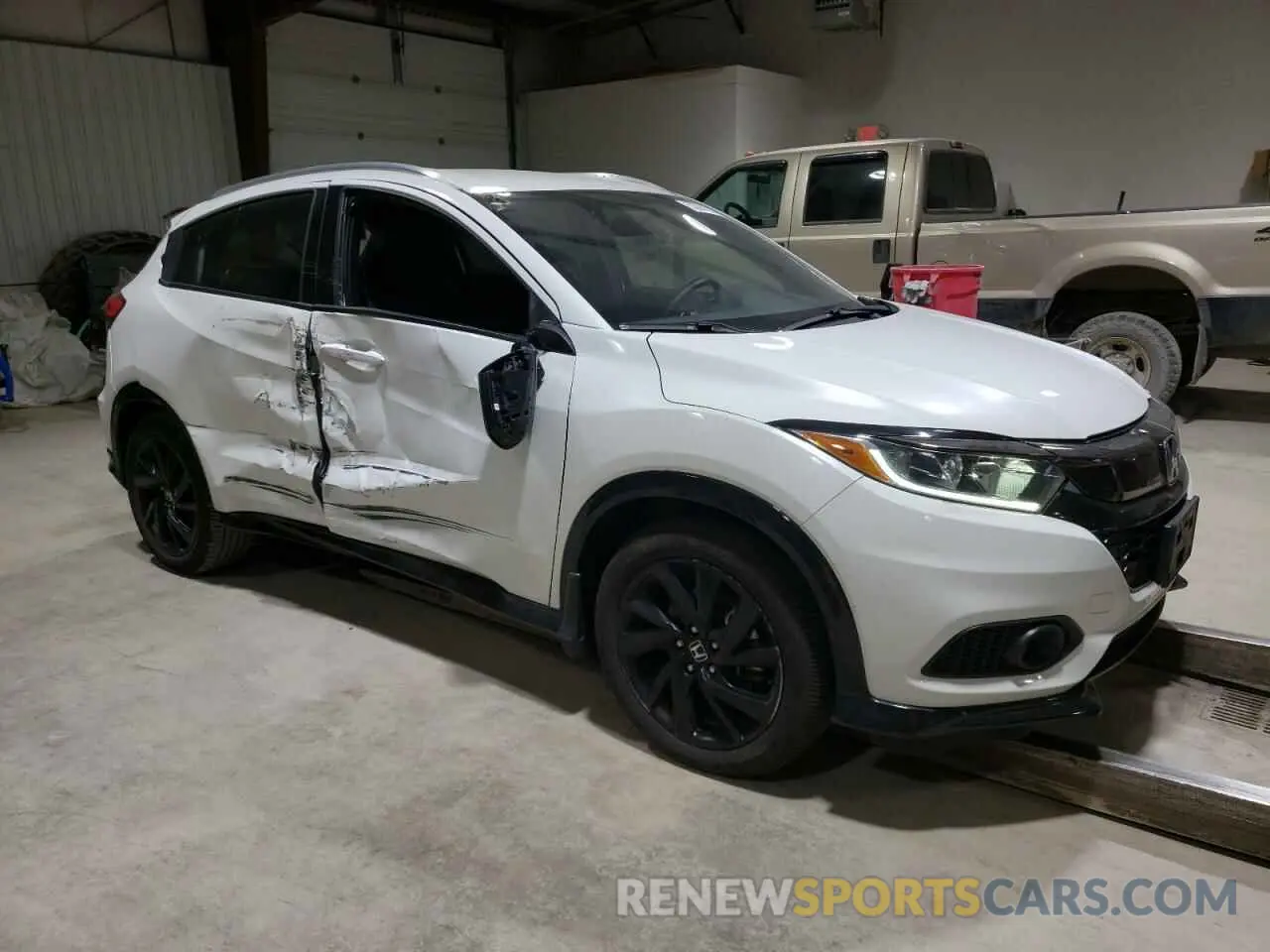4 Photograph of a damaged car 3CZRU6H13MM723852 HONDA HR-V 2021