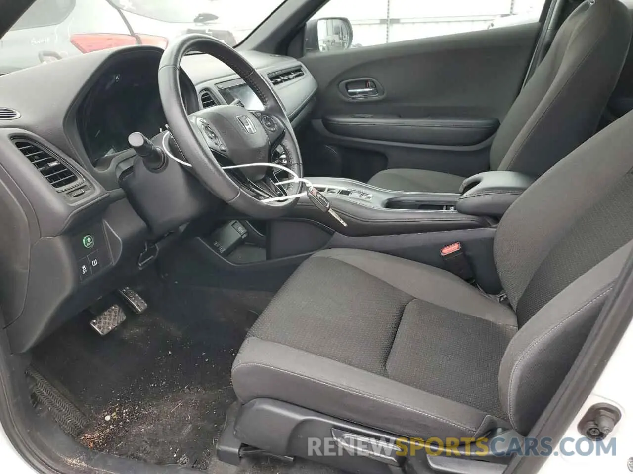 7 Photograph of a damaged car 3CZRU6H15MM738952 HONDA HR-V 2021