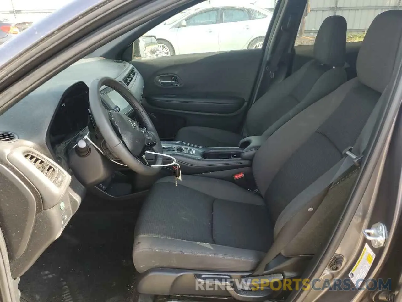 7 Photograph of a damaged car 3CZRU6H17MM743179 HONDA HR-V 2021