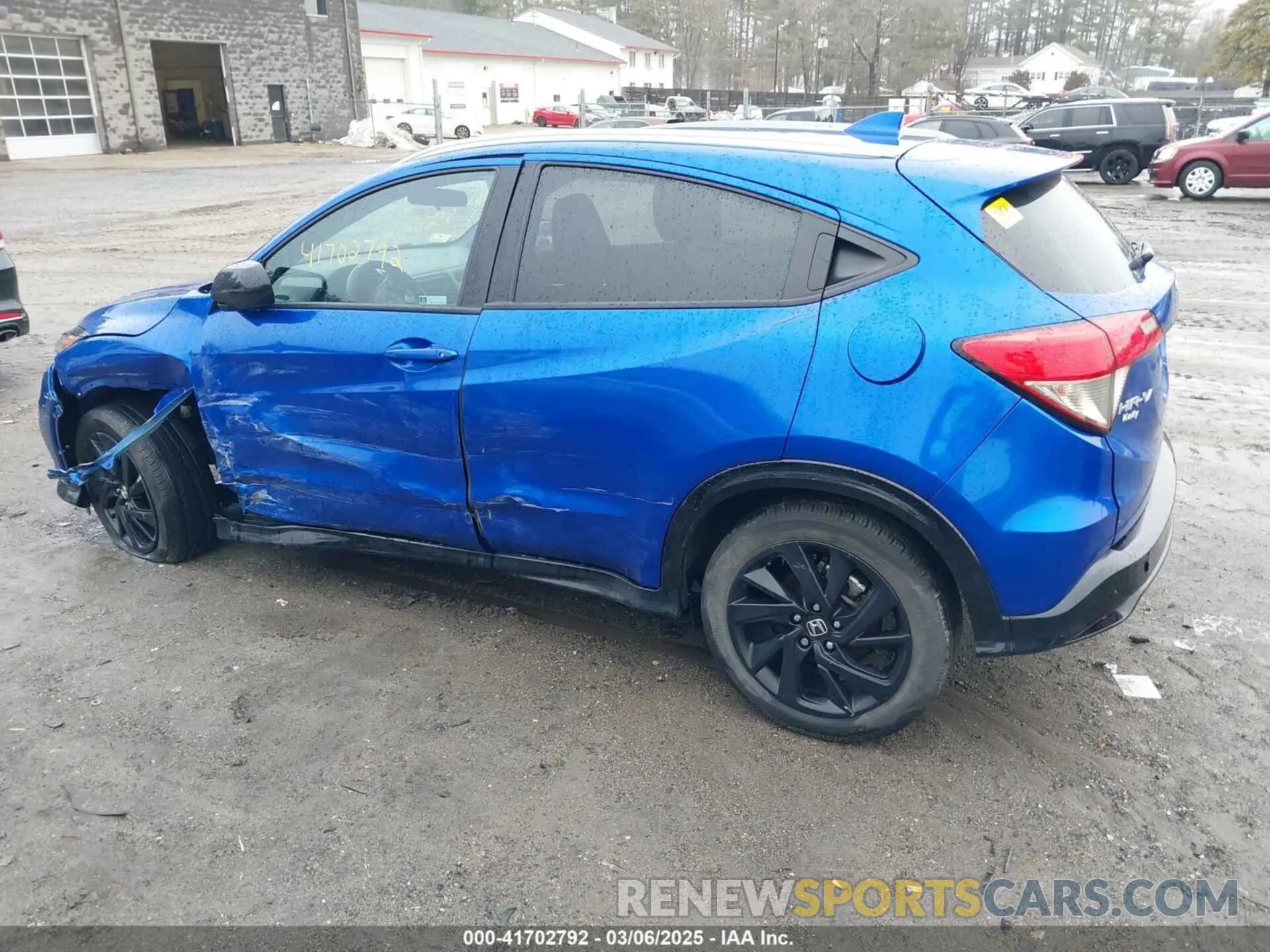 14 Photograph of a damaged car 3CZRU6H17MM743764 HONDA HR-V 2021